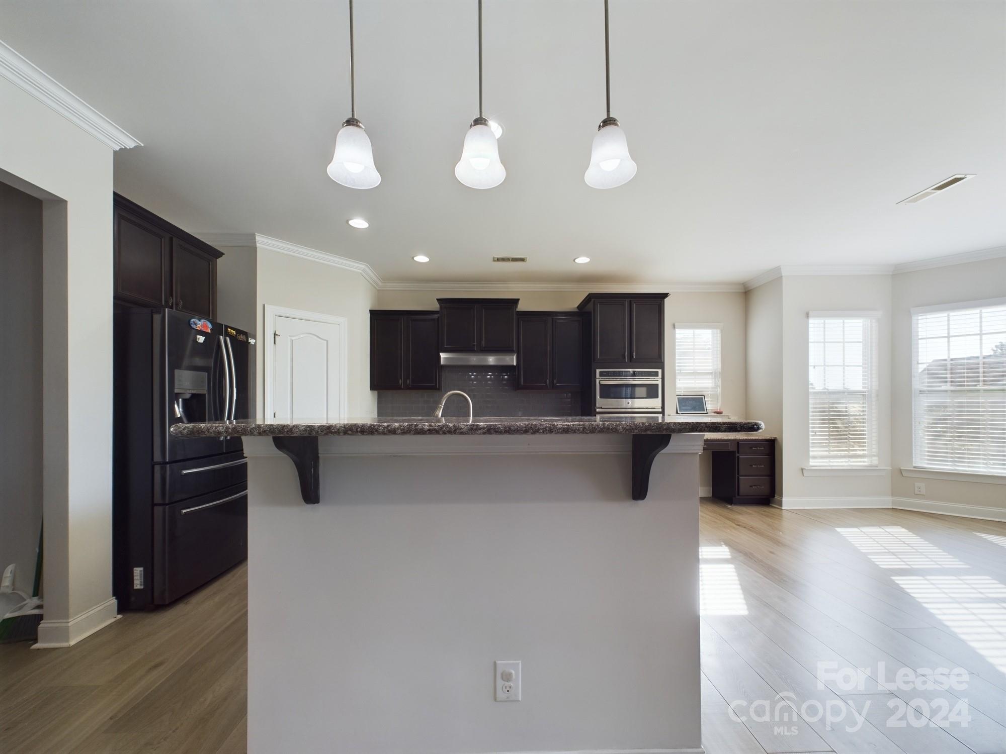 Hawks Creek - Residential Lease