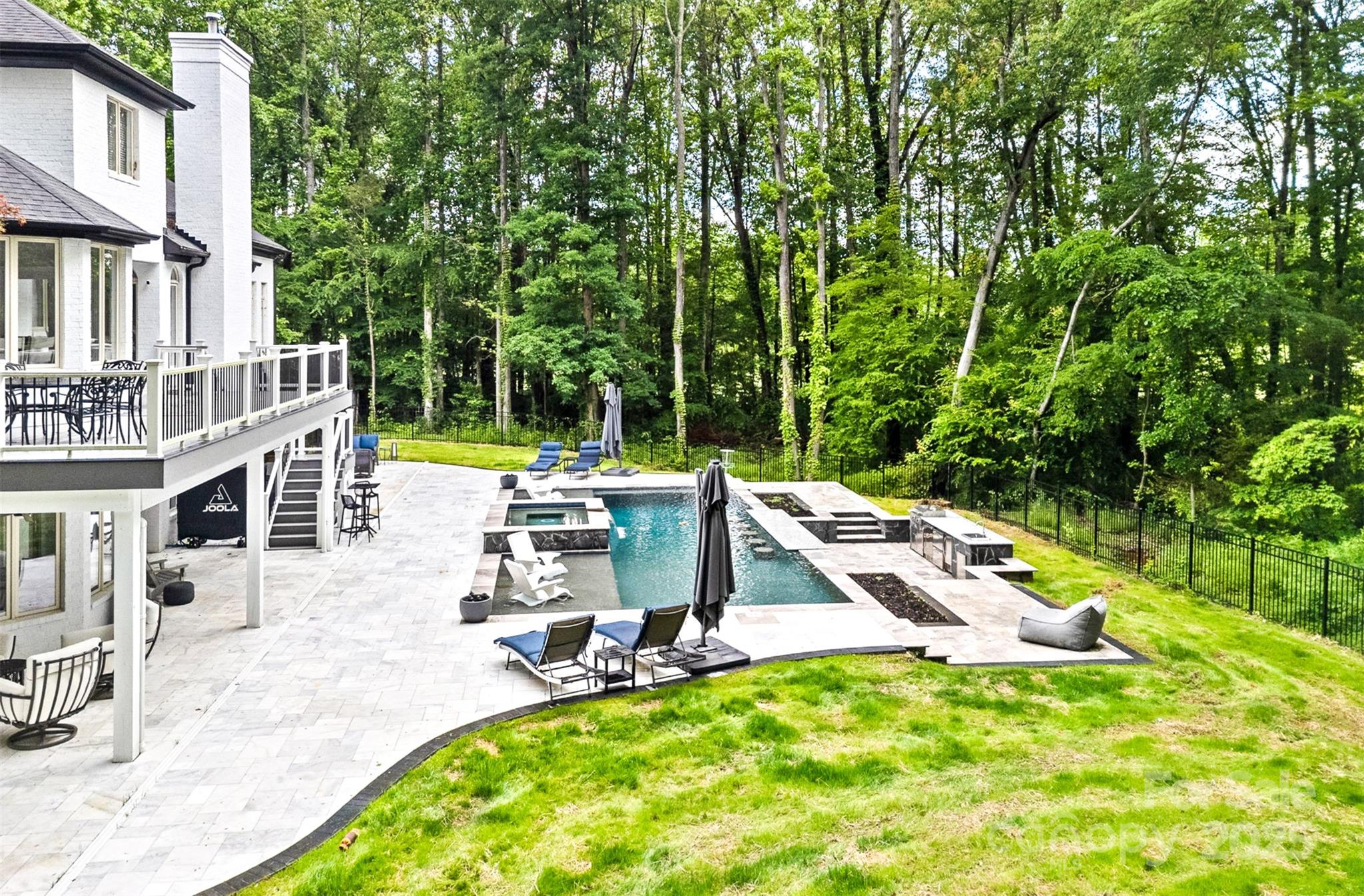 1001 Berwick Court