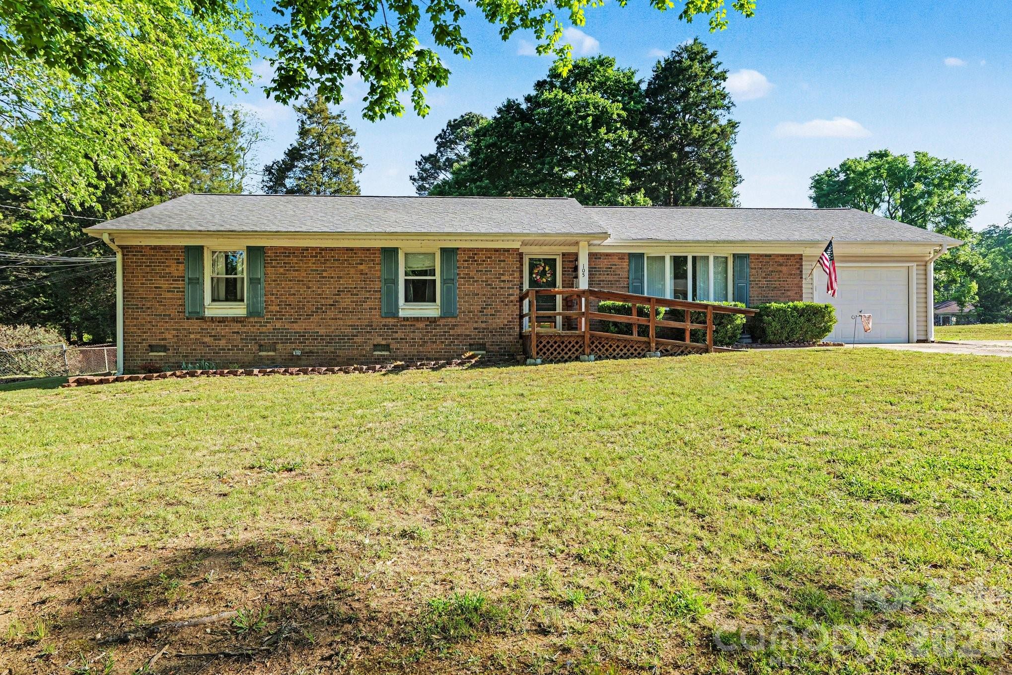 105 Stoneybrook Road