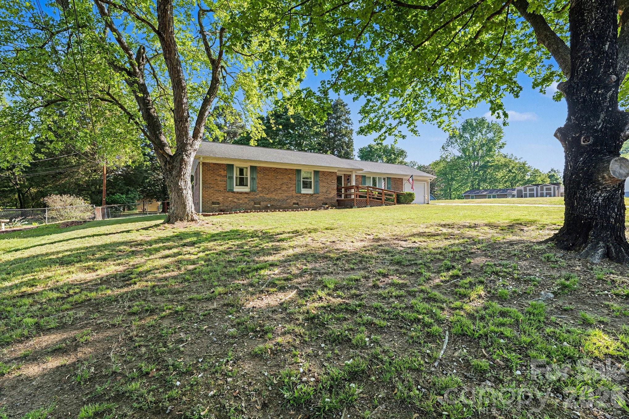 Stoneybrook - Residential