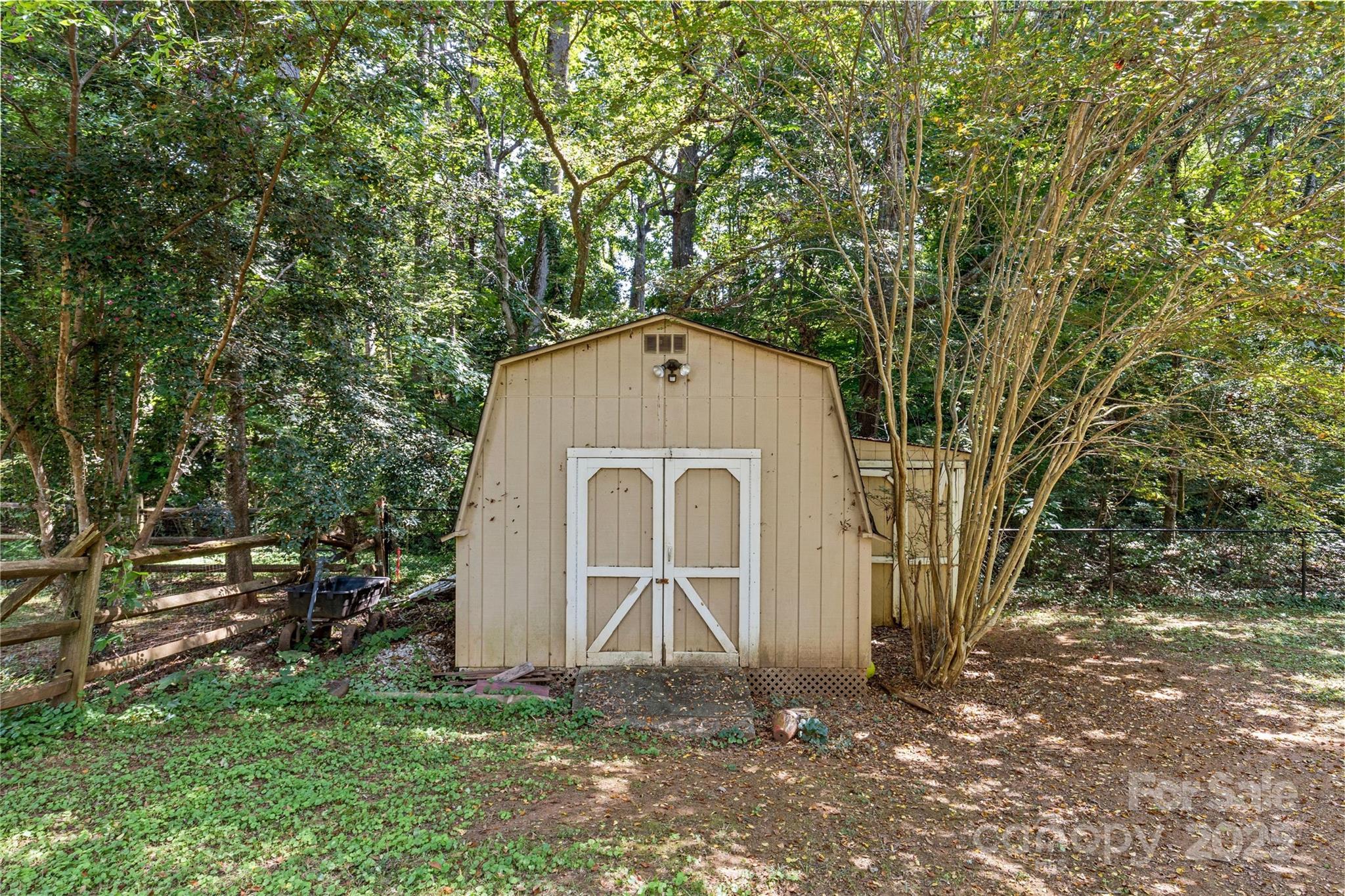 Point Crossing - Residential