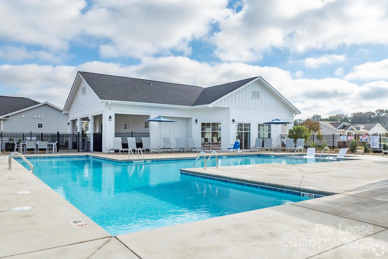 Monroe, North Carolina 28110, United States, 1 Bedroom Bedrooms, ,1 BathroomBathrooms,Residential,Active,34333