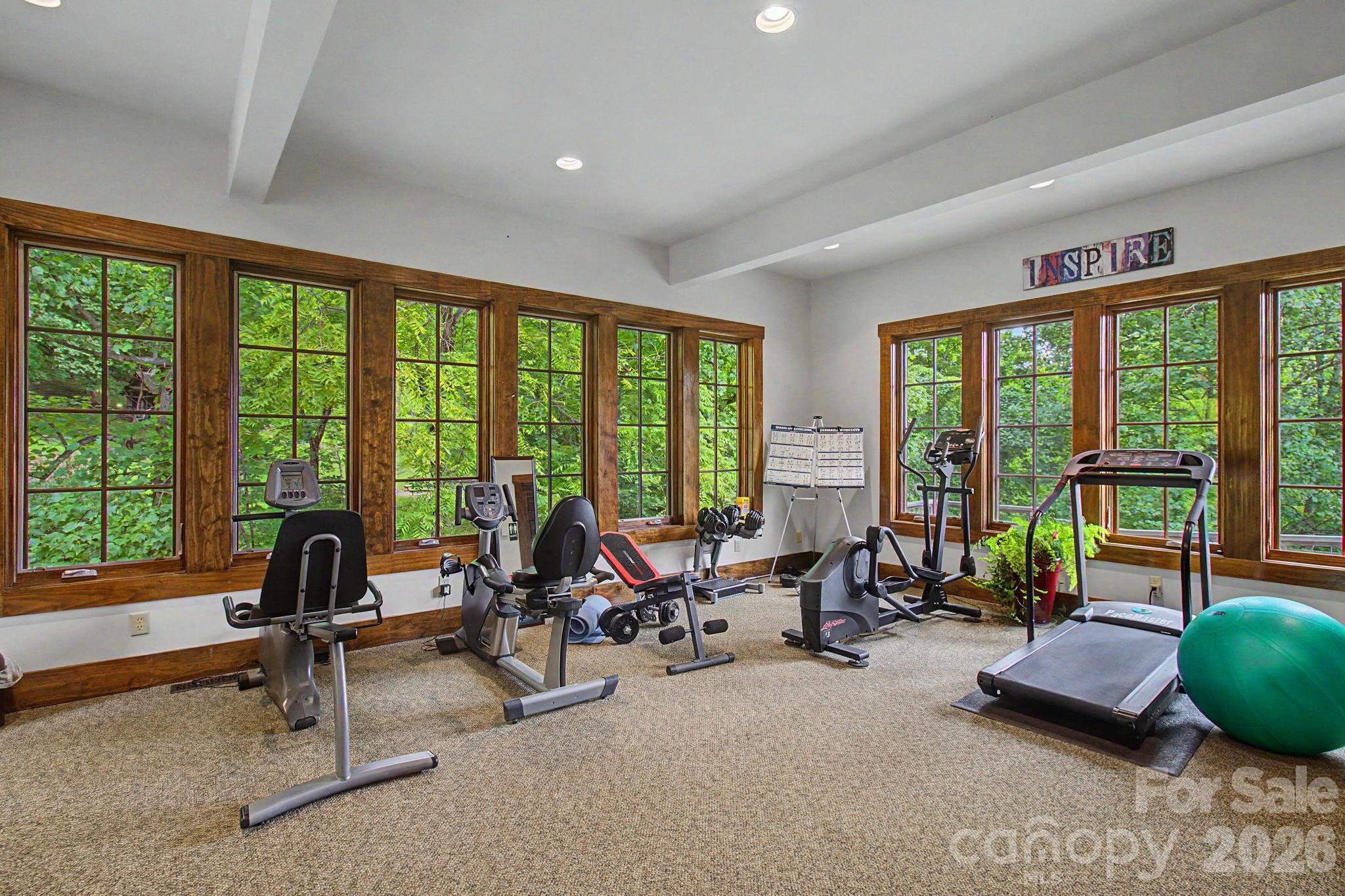 580 Freemont Dr, Leicester, NC, 28748, USA, 5 Bedrooms Bedrooms, ,5 BathroomsBathrooms,Residential,Active,580 Freemont Dr,4057787