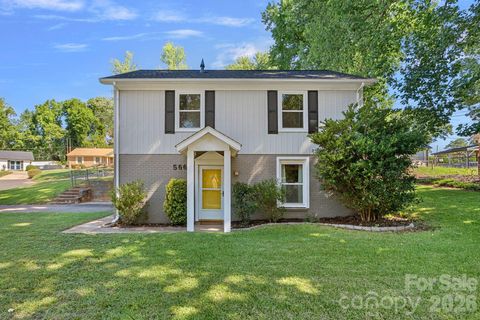 Photo of 5662 Coulee Place, Charlotte, NC 28217 (MLS # 4393487)