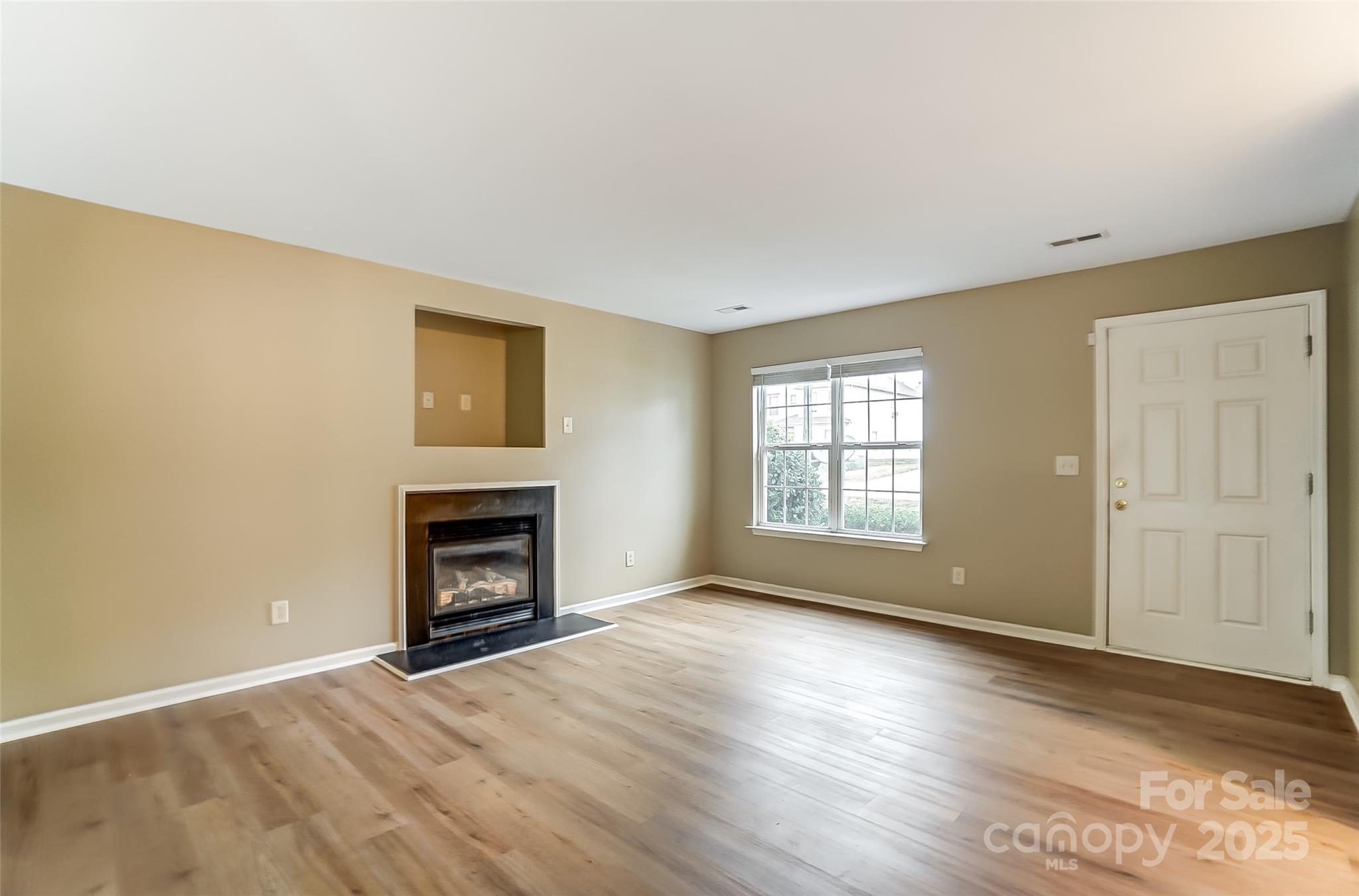 830 Wilcrest Court