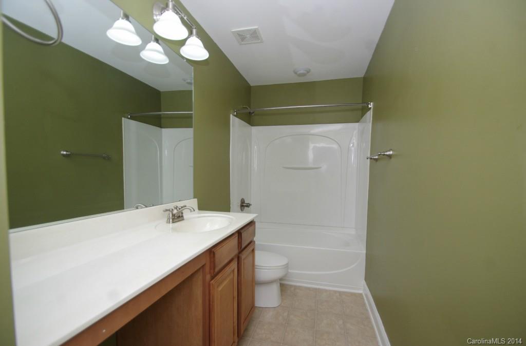 Hamilton Lakes - Residential