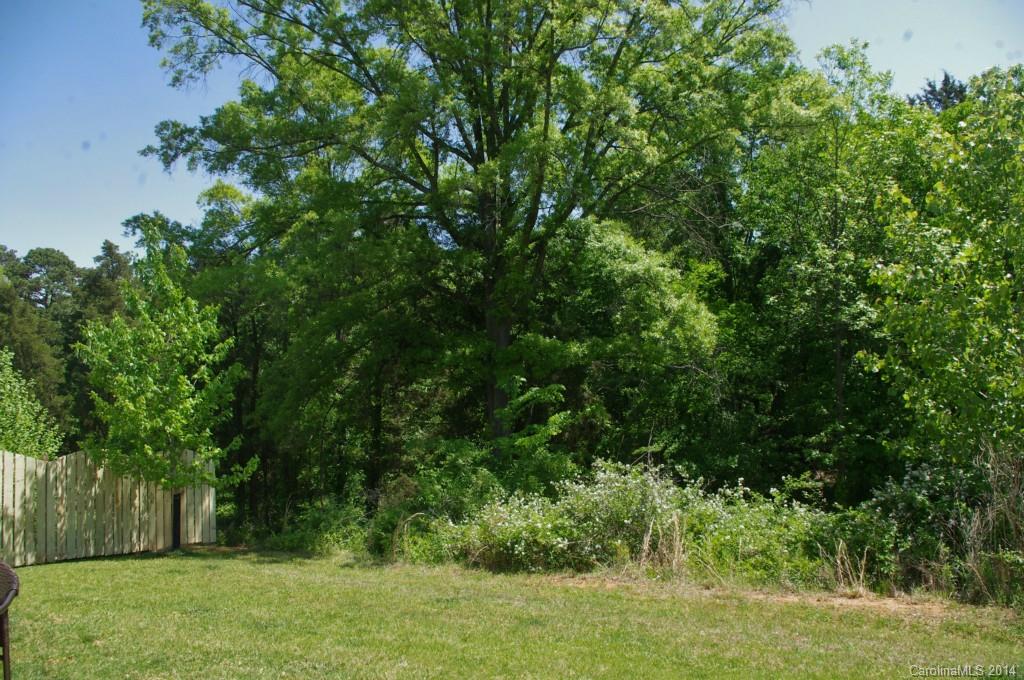 Hamilton Lakes - Residential