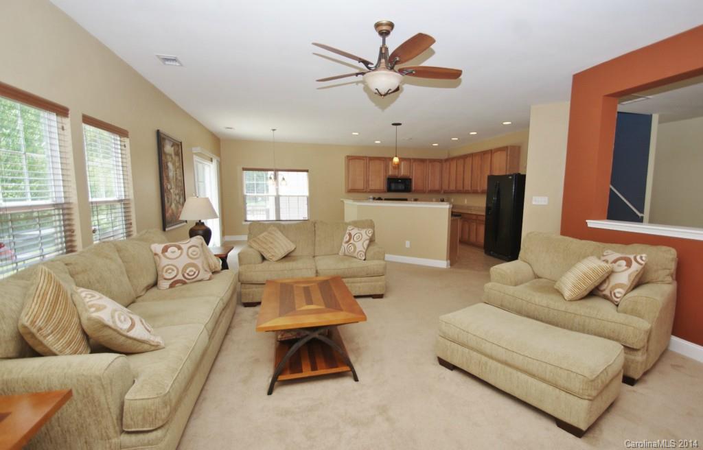 Hamilton Lakes - Residential