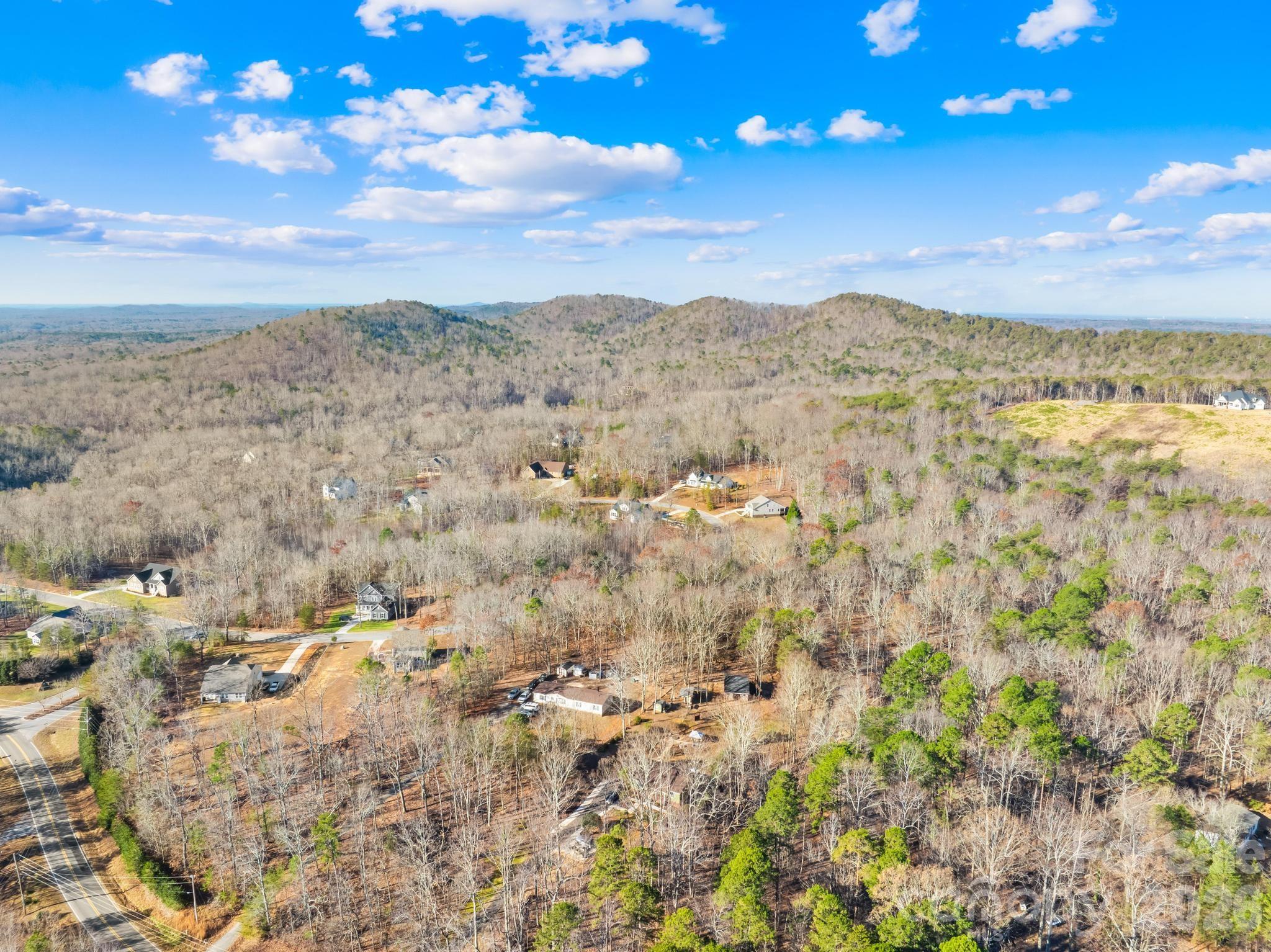 Kings Pinnacle - Land