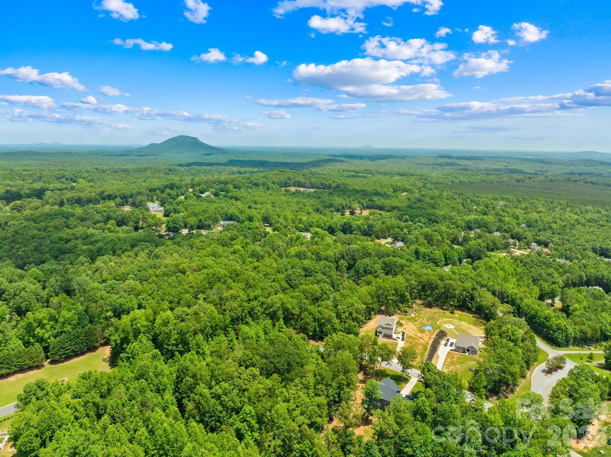 Kings Pinnacle - Land