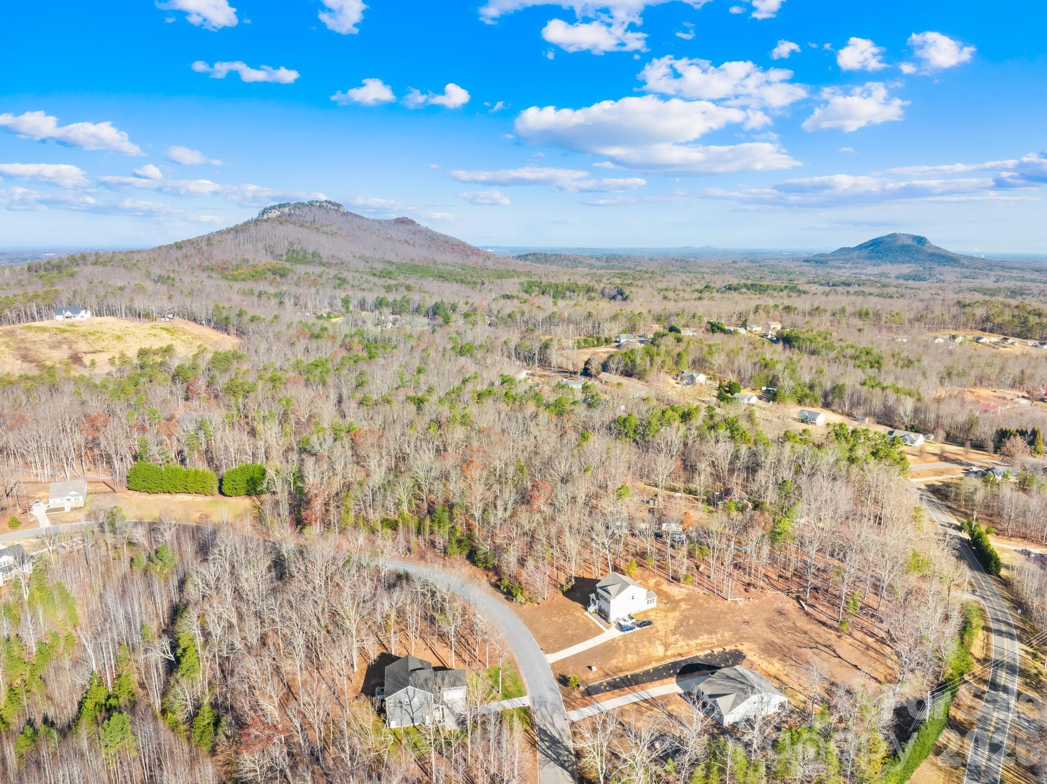 Kings Pinnacle - Land