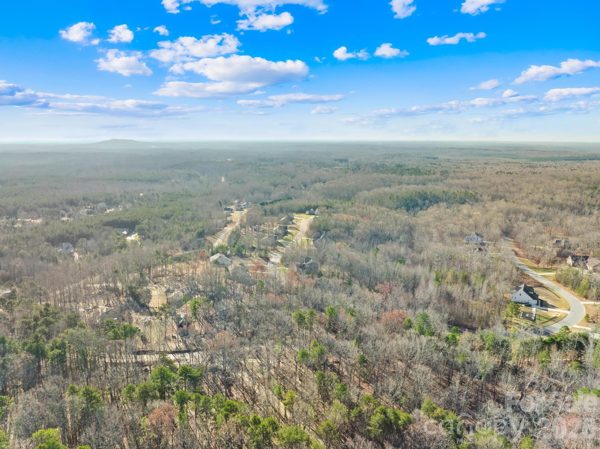 Kings Pinnacle - Land