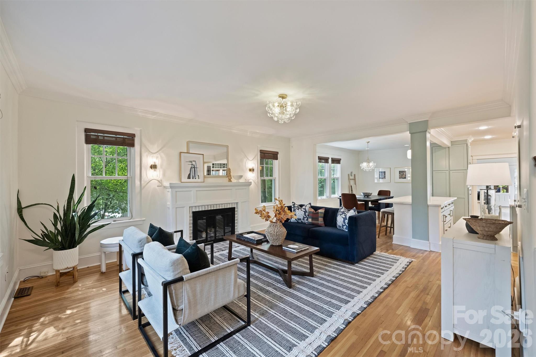 1814 Kensington Drive