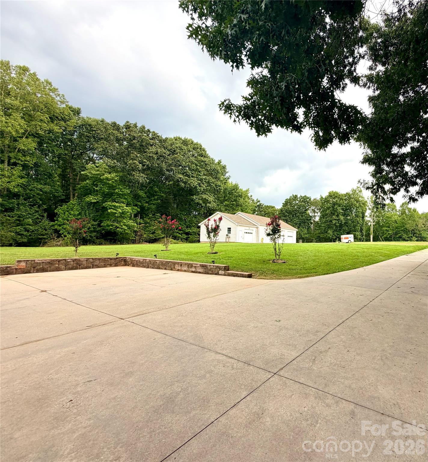 1910 Carl Fox Road