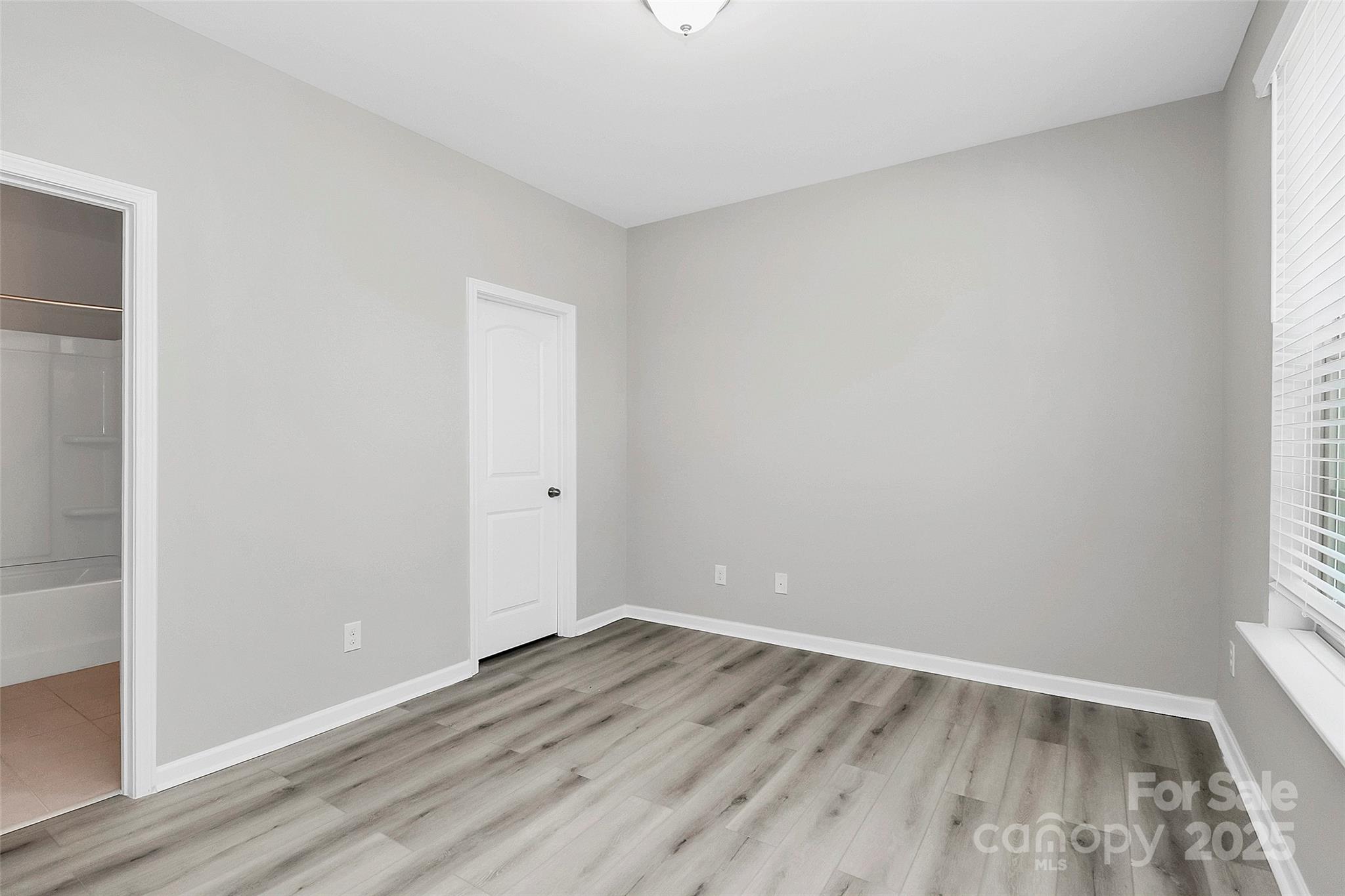 9604 Ainslie Downs Street