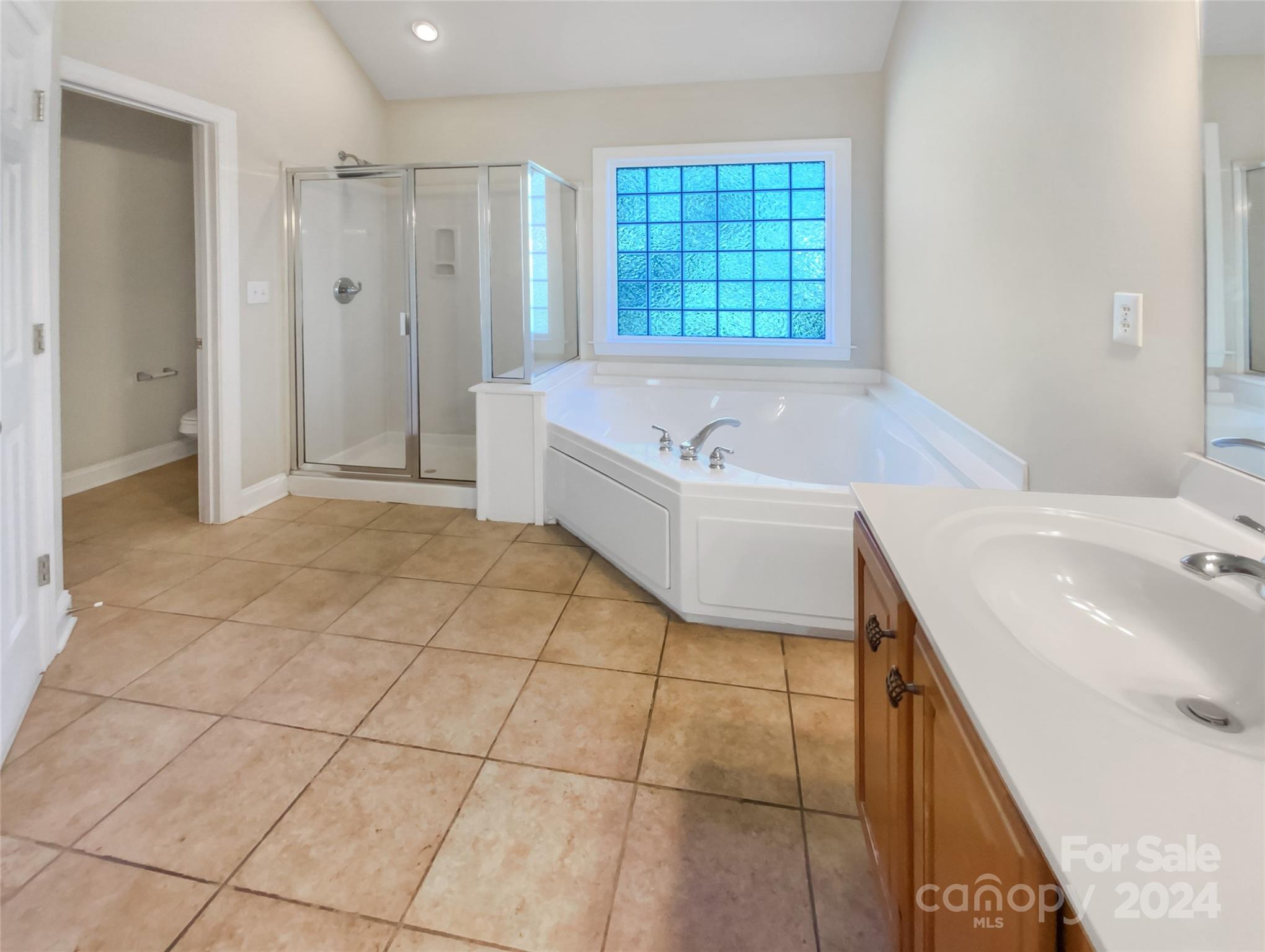 Macaulay - Residential