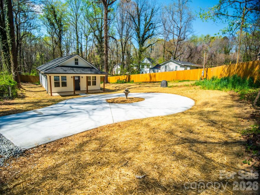 This brand new house, located in Gastonia area, is situated in a pleasant private lot anyone can enjoy. No only can include a beautiful front porch to be used however required, but comes with a lot of parking spaces as well. It  offer both gorgeous kitchen with custom cabinets and overall spacious  environment that has a beautiful meticulous finish, adding to the house, when moving towards to the house three bedrooms are lay out, with two full bathrooms With great laundry area, good sizes of walking closet, spacious yard, this house can be your dream home, Near to restaurants, mall, and everything you need for entertainment and going out.