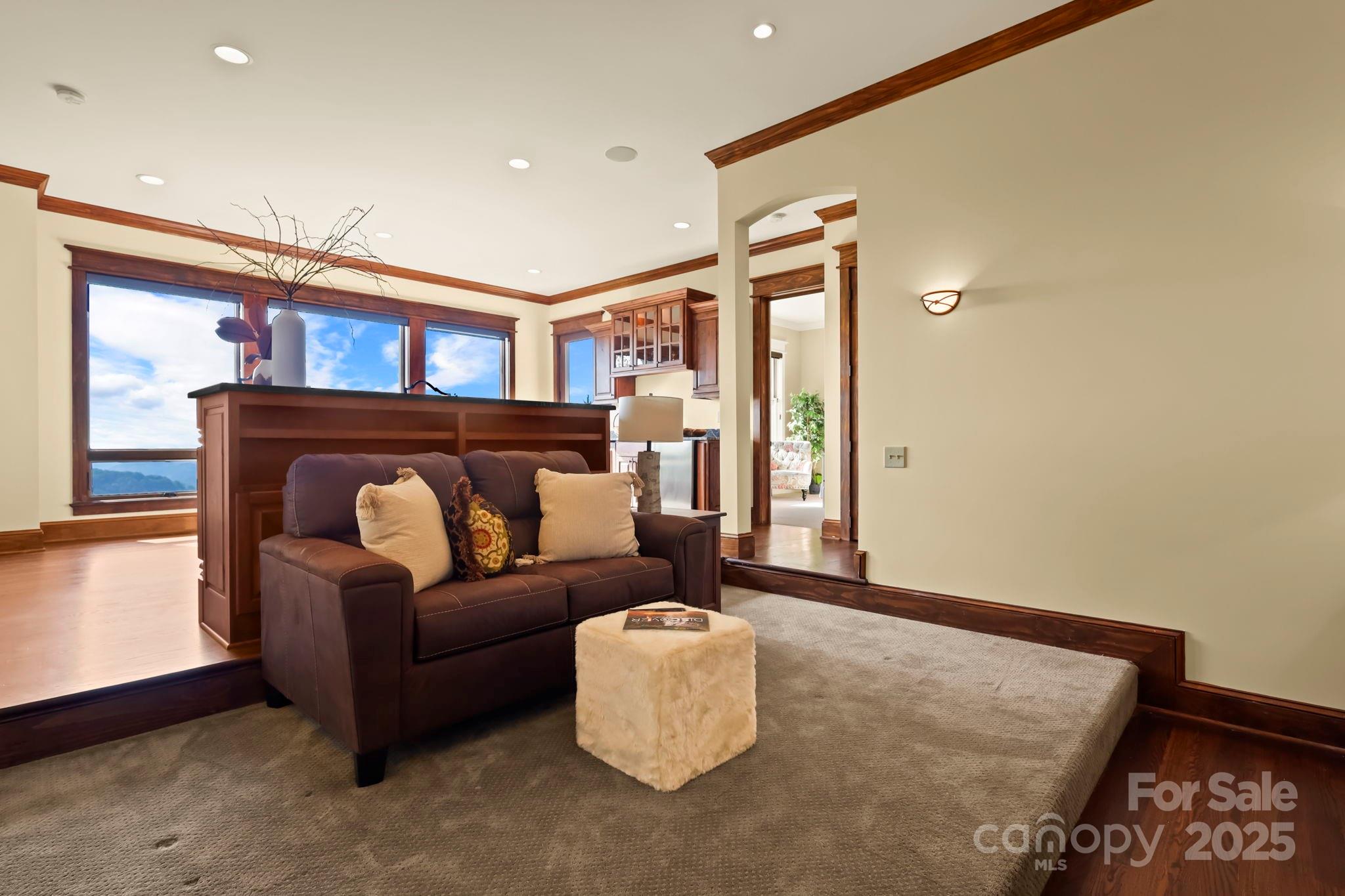 Laurel Ridge - Residential