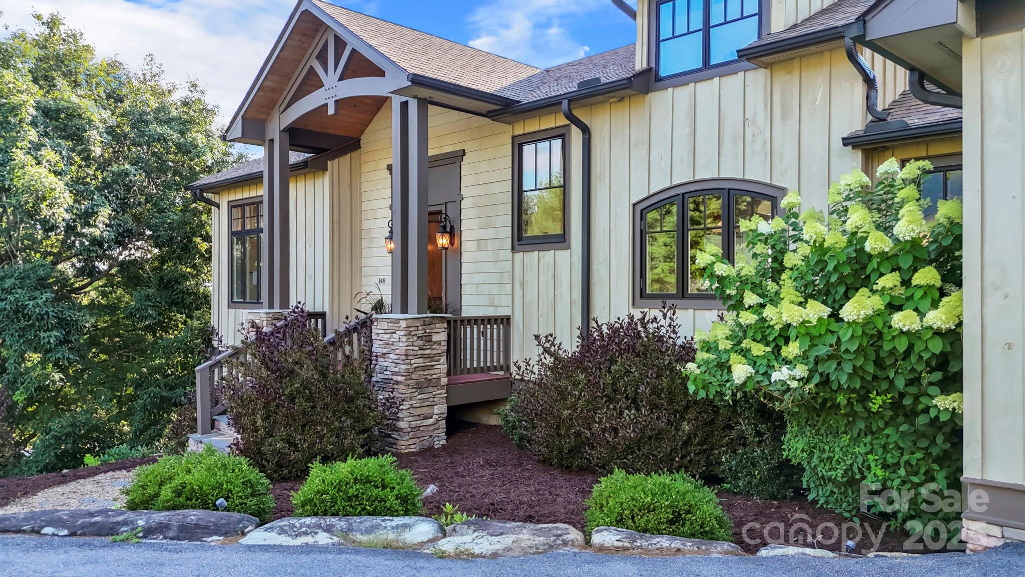 Laurel Ridge - Residential