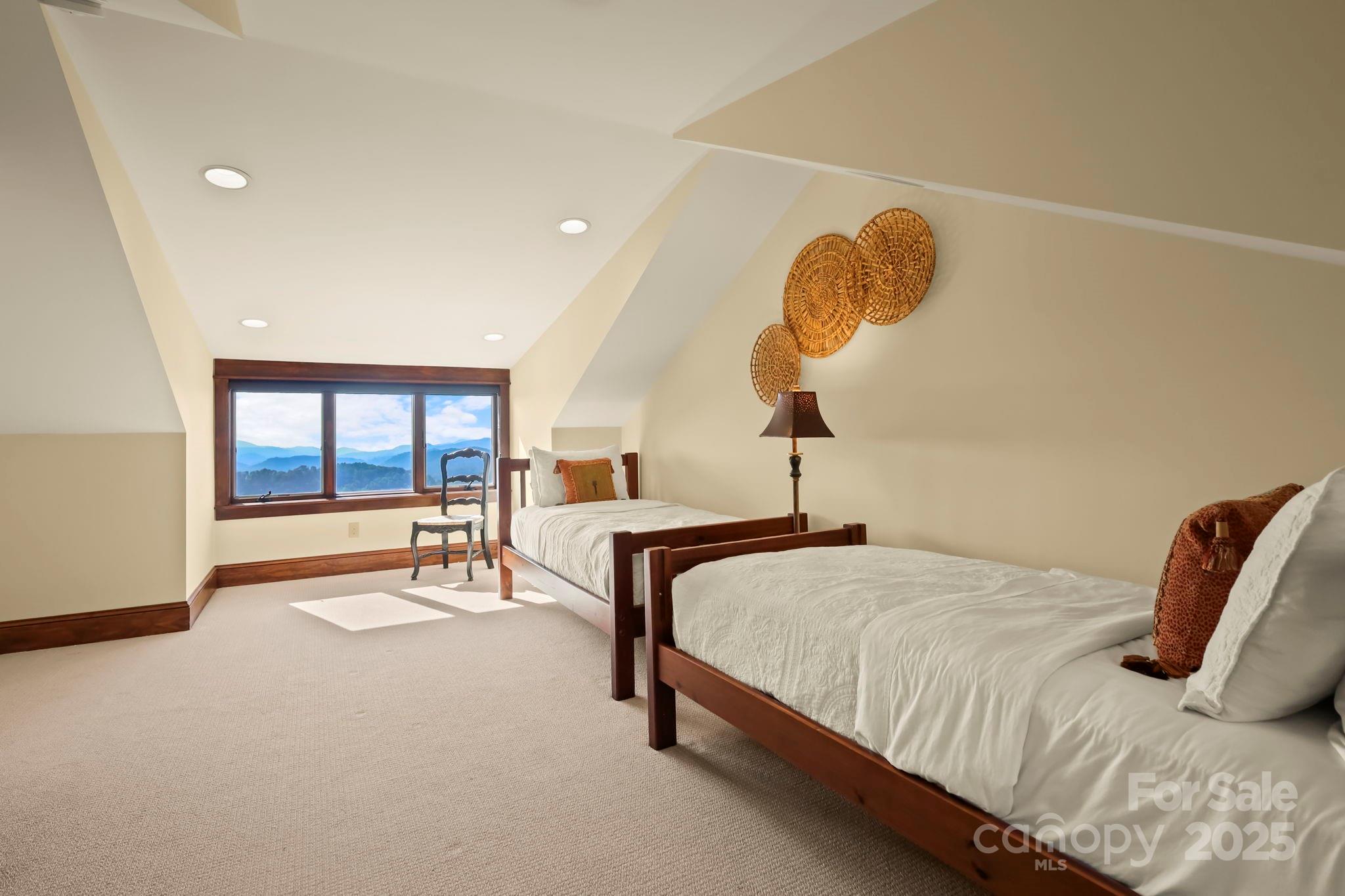 Laurel Ridge - Residential