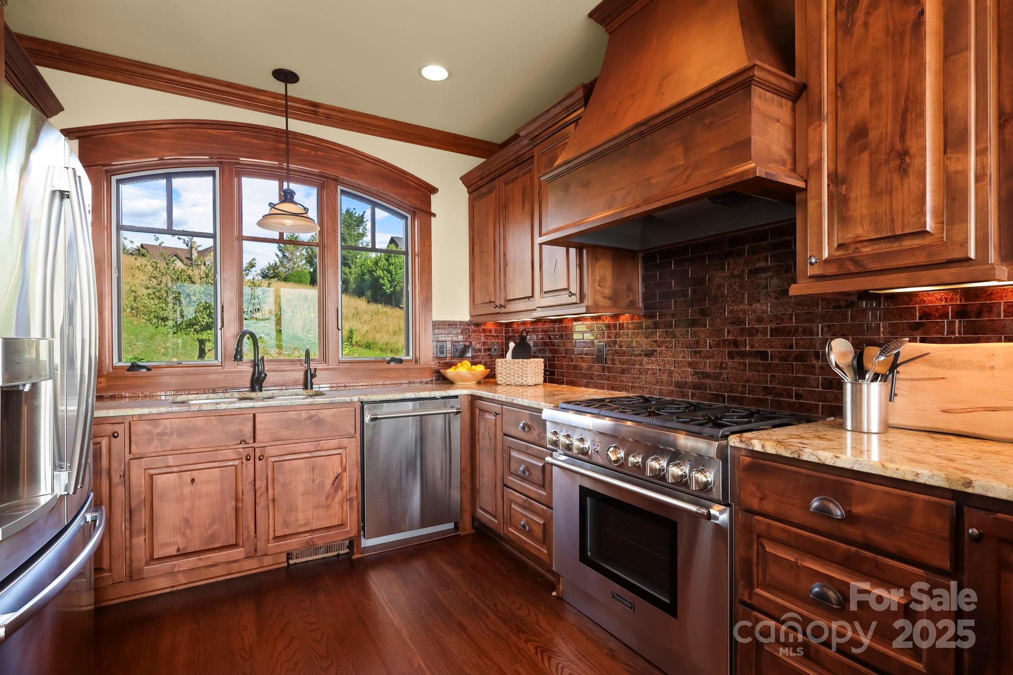 Laurel Ridge - Residential