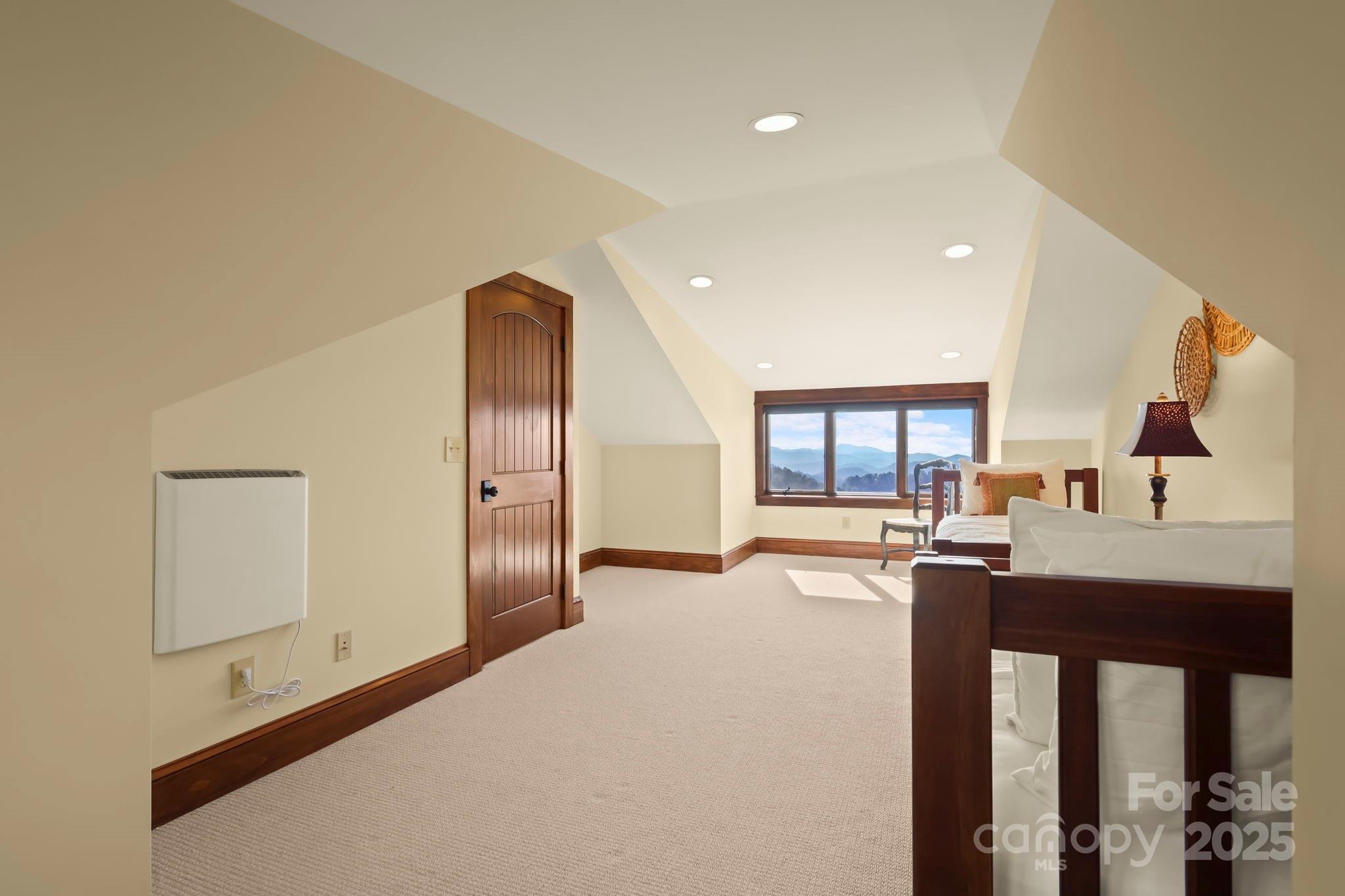 Laurel Ridge - Residential