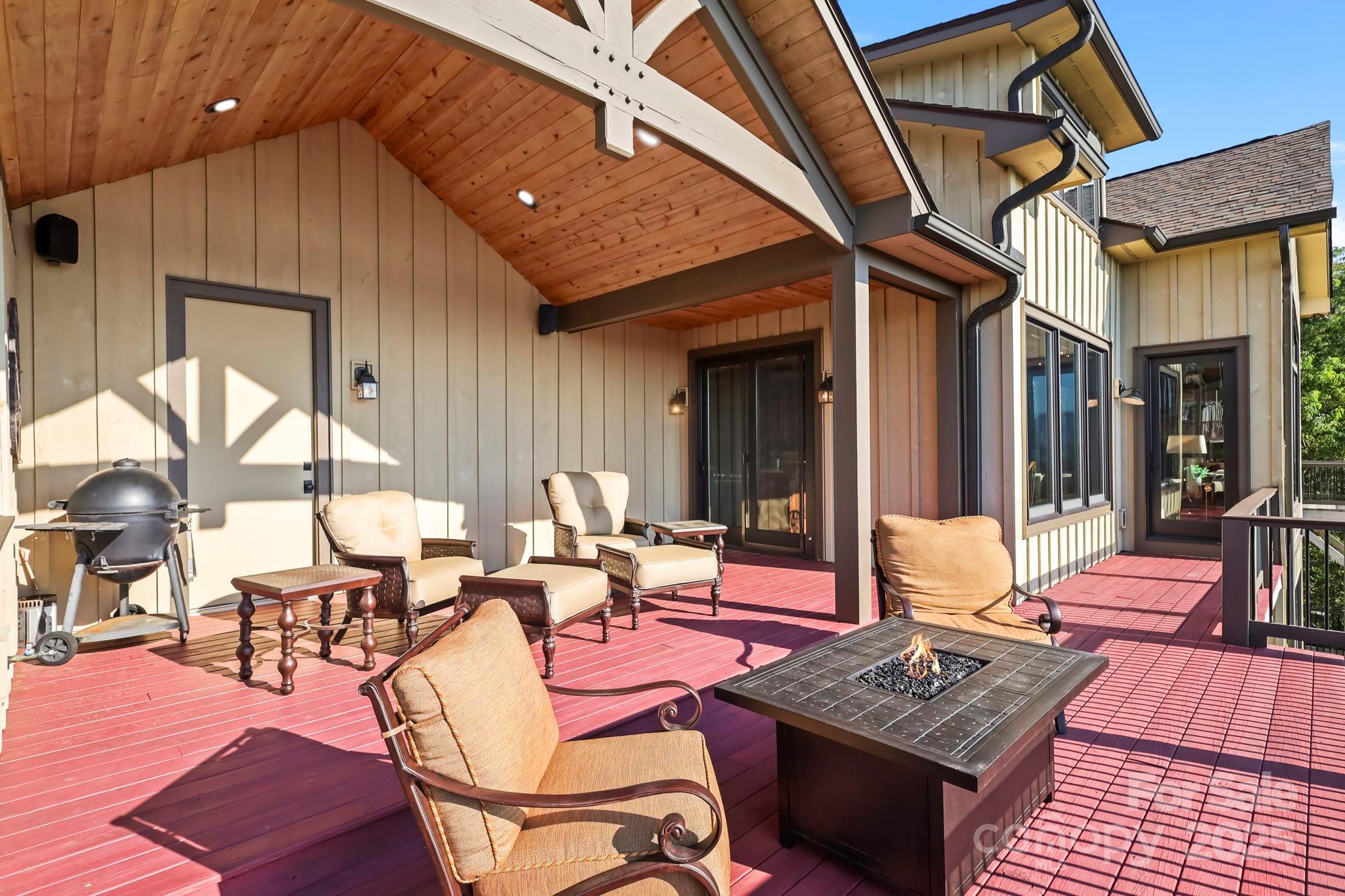 Laurel Ridge - Residential