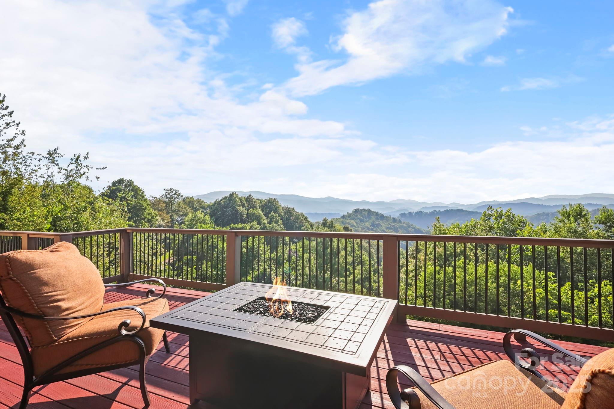 Laurel Ridge - Residential