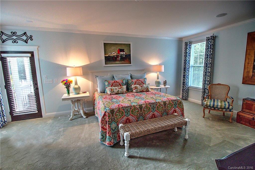 Davidson Pointe - Residential