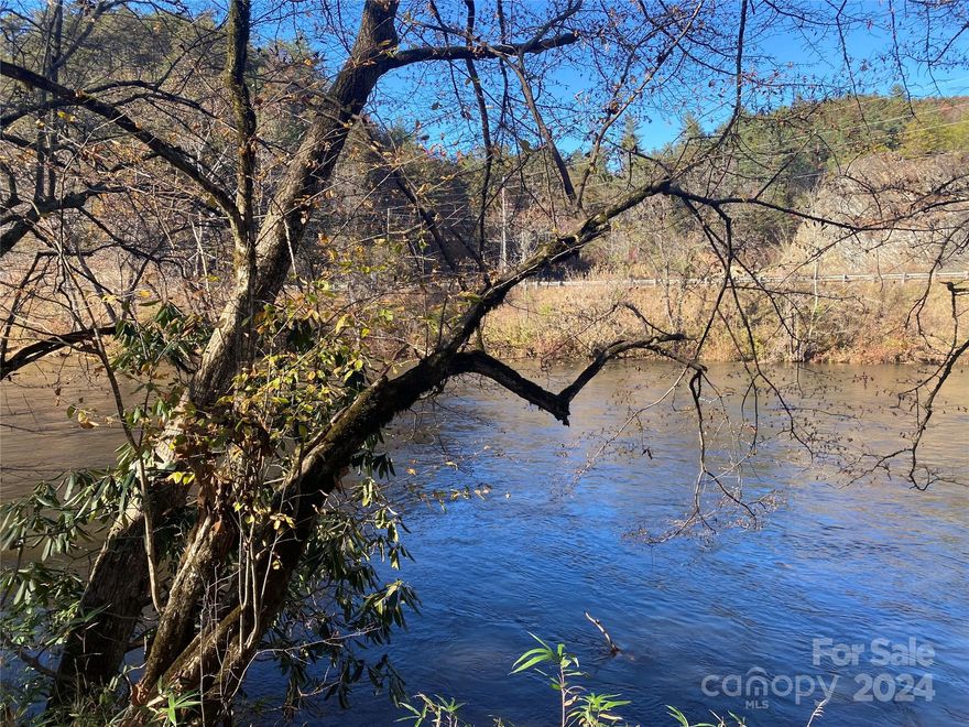 River front lot in beautiful development. Gated subdivision with common area pavilion and fireplace. Buyer is advised to confirm all information in this listing with their own independent sources.