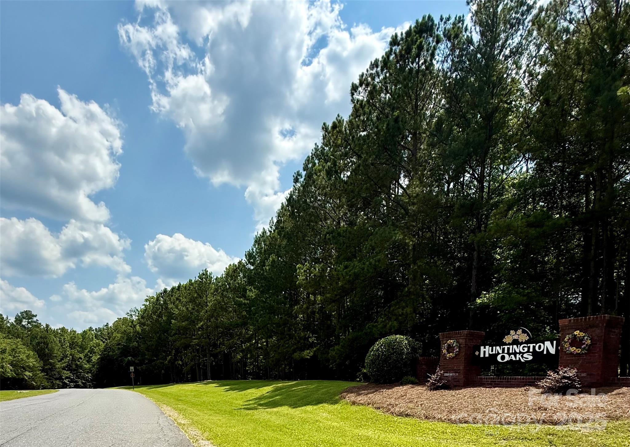 Huntington Oaks - Residential