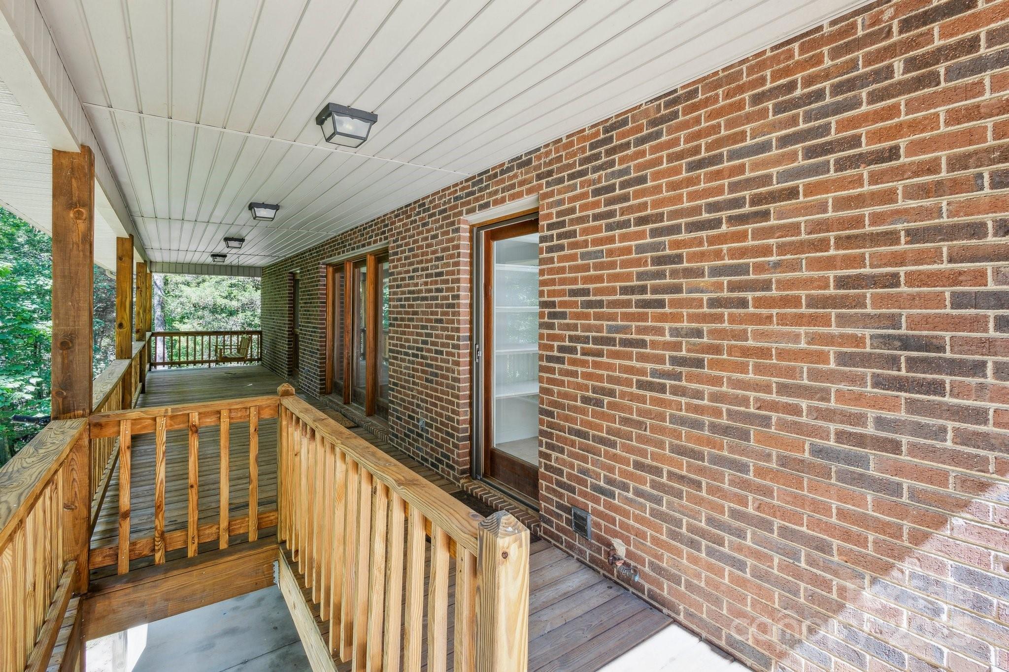 Huntington Oaks - Residential