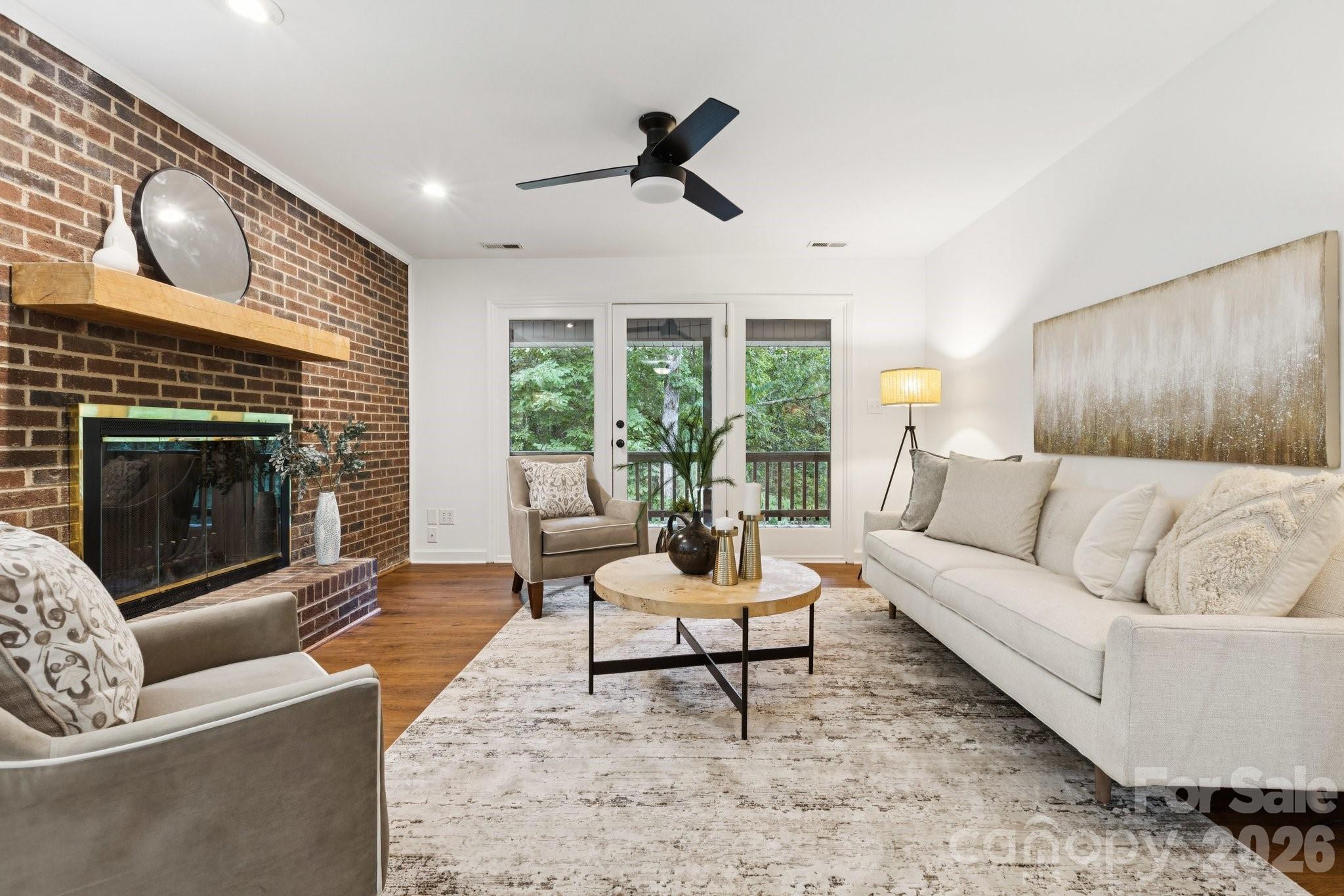 Huntington Oaks - Residential