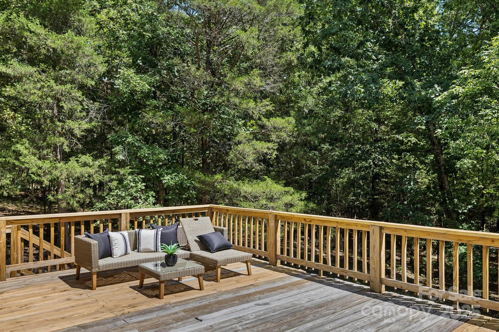 Huntington Oaks - Residential