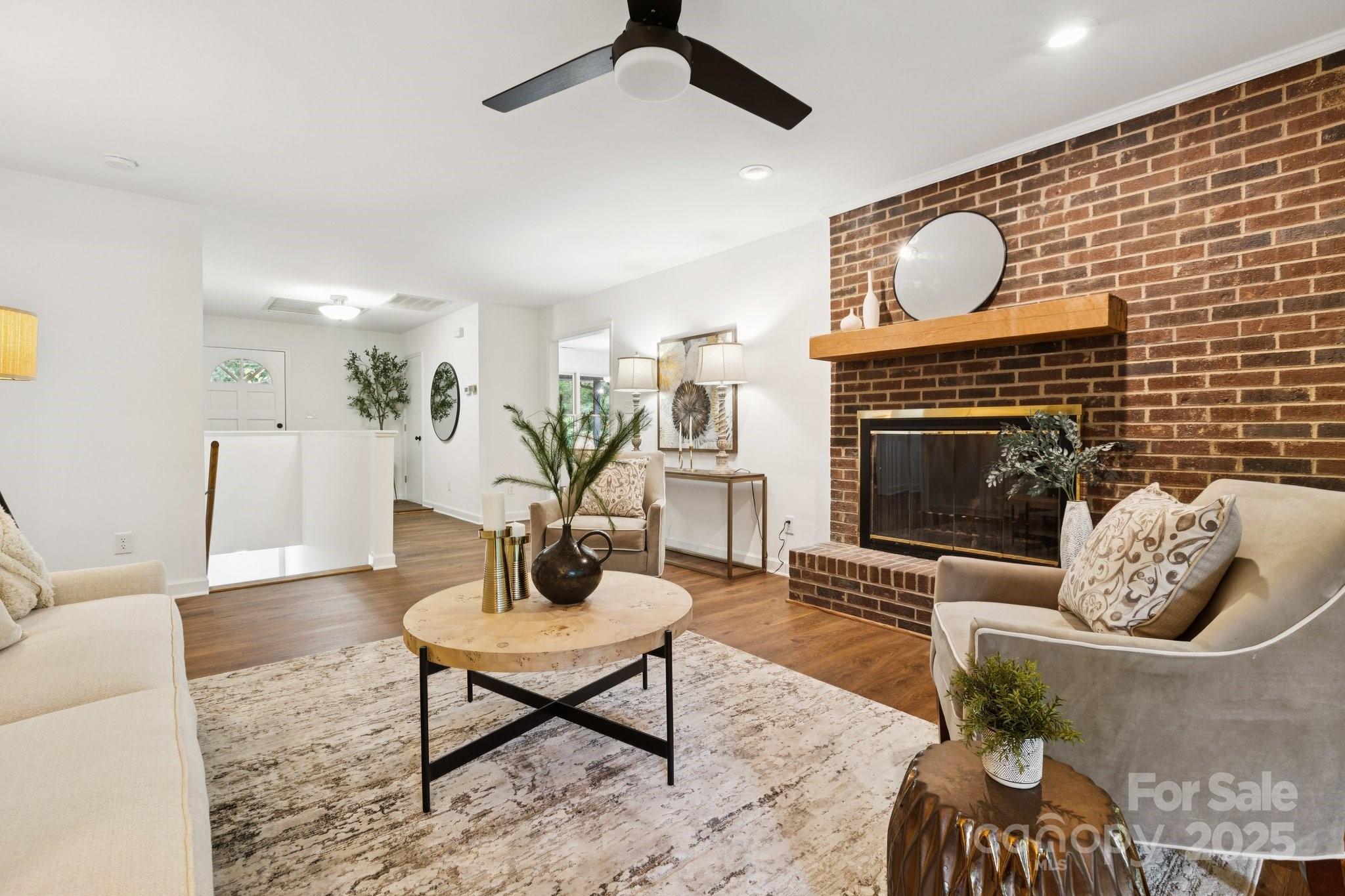 Huntington Oaks - Residential