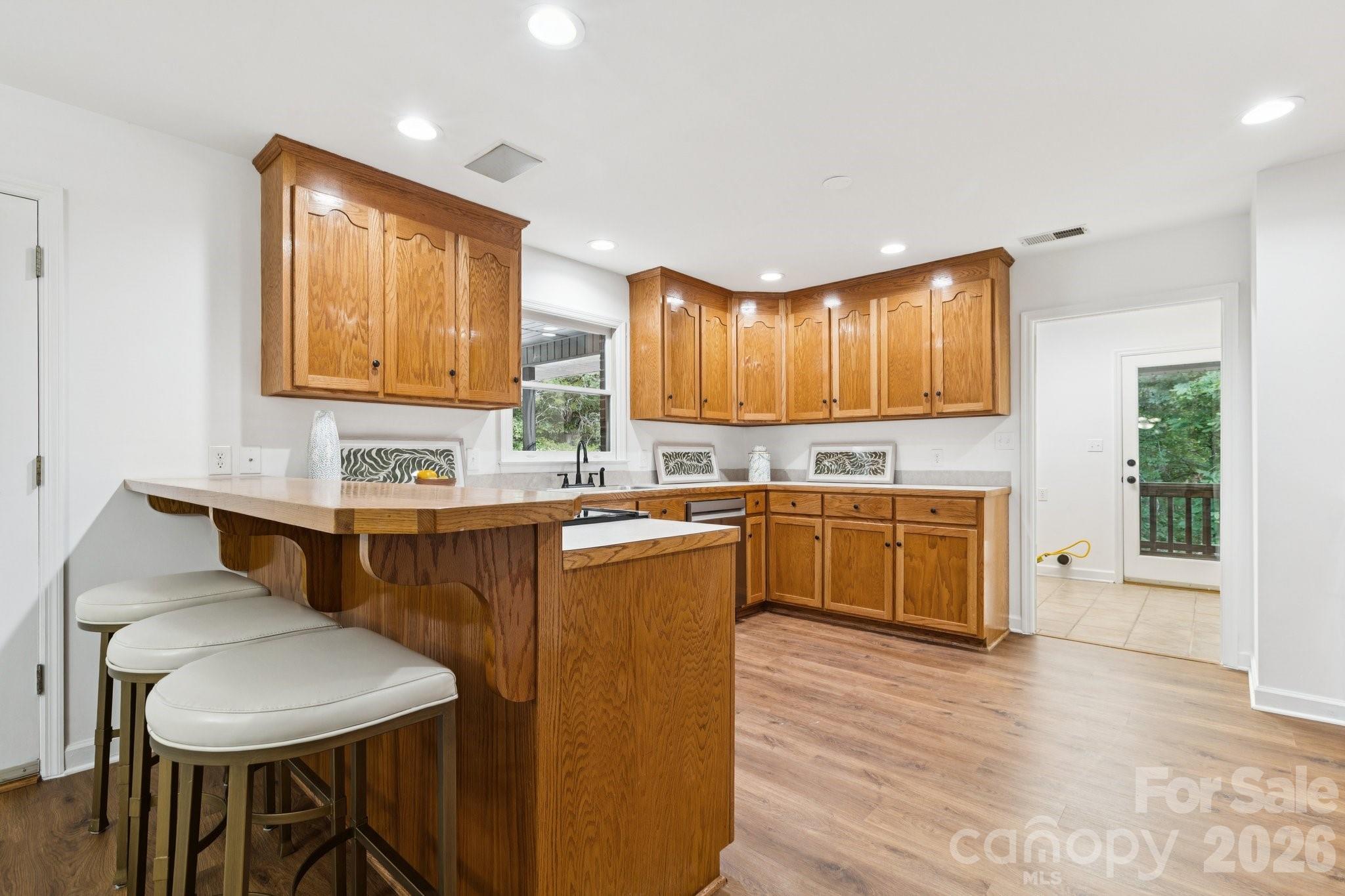 Huntington Oaks - Residential