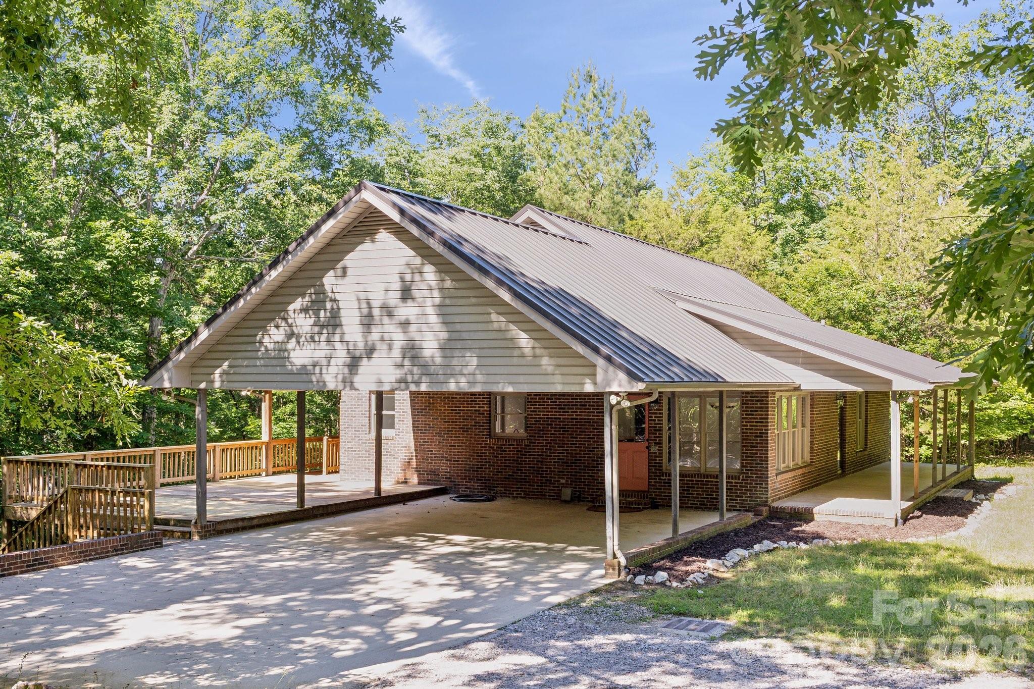 Huntington Oaks - Residential