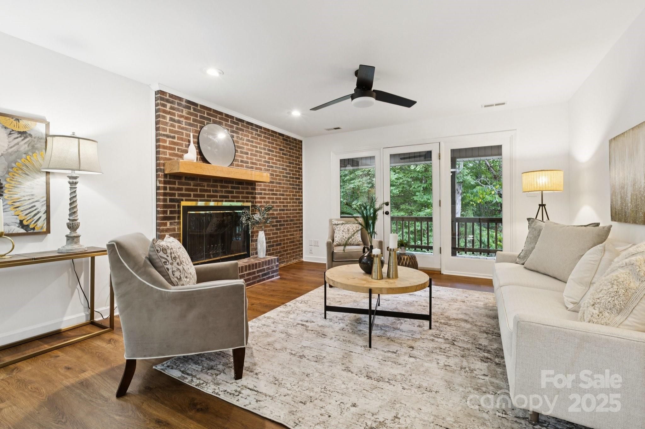 Huntington Oaks - Residential