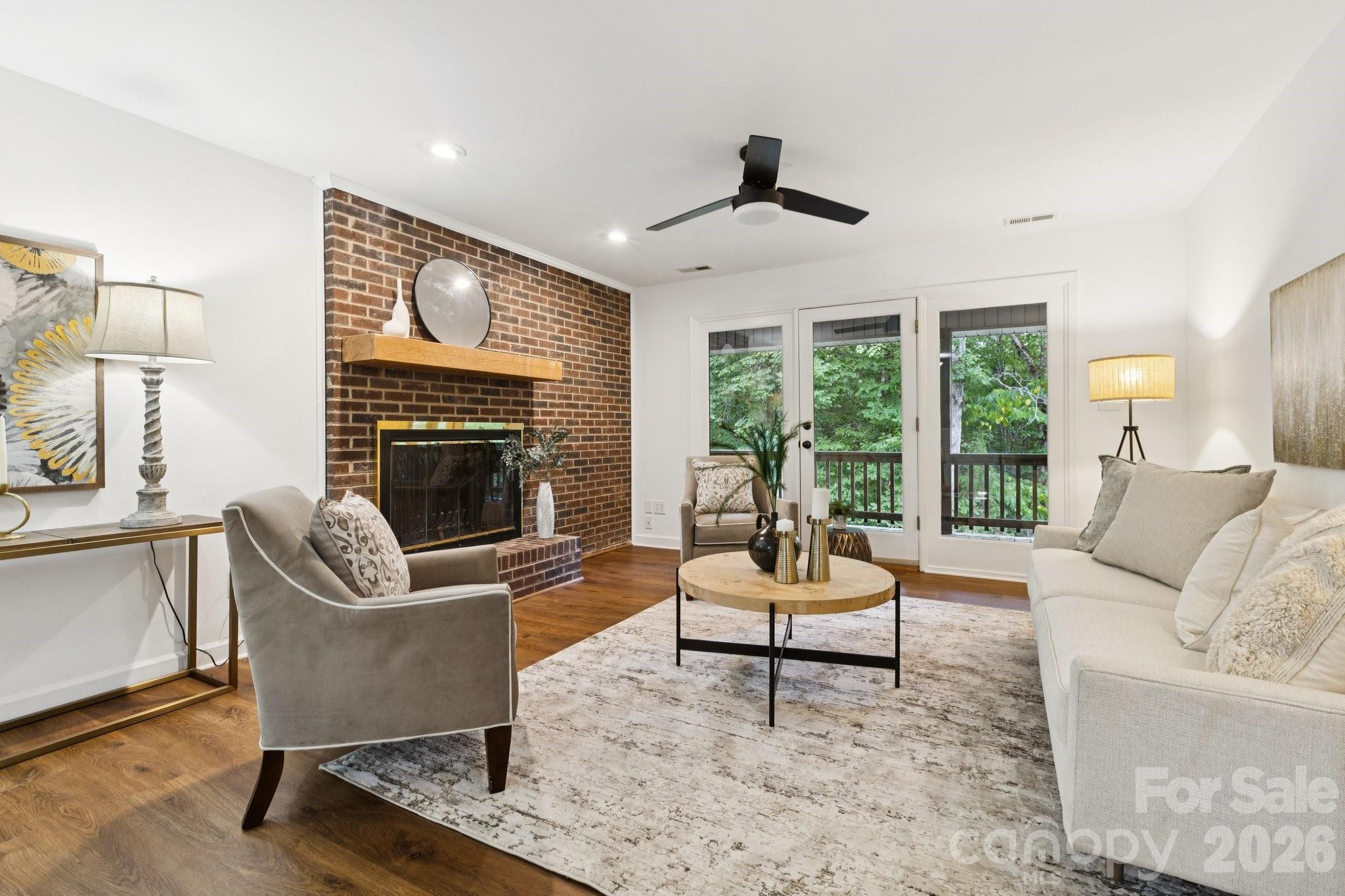 Huntington Oaks - Residential