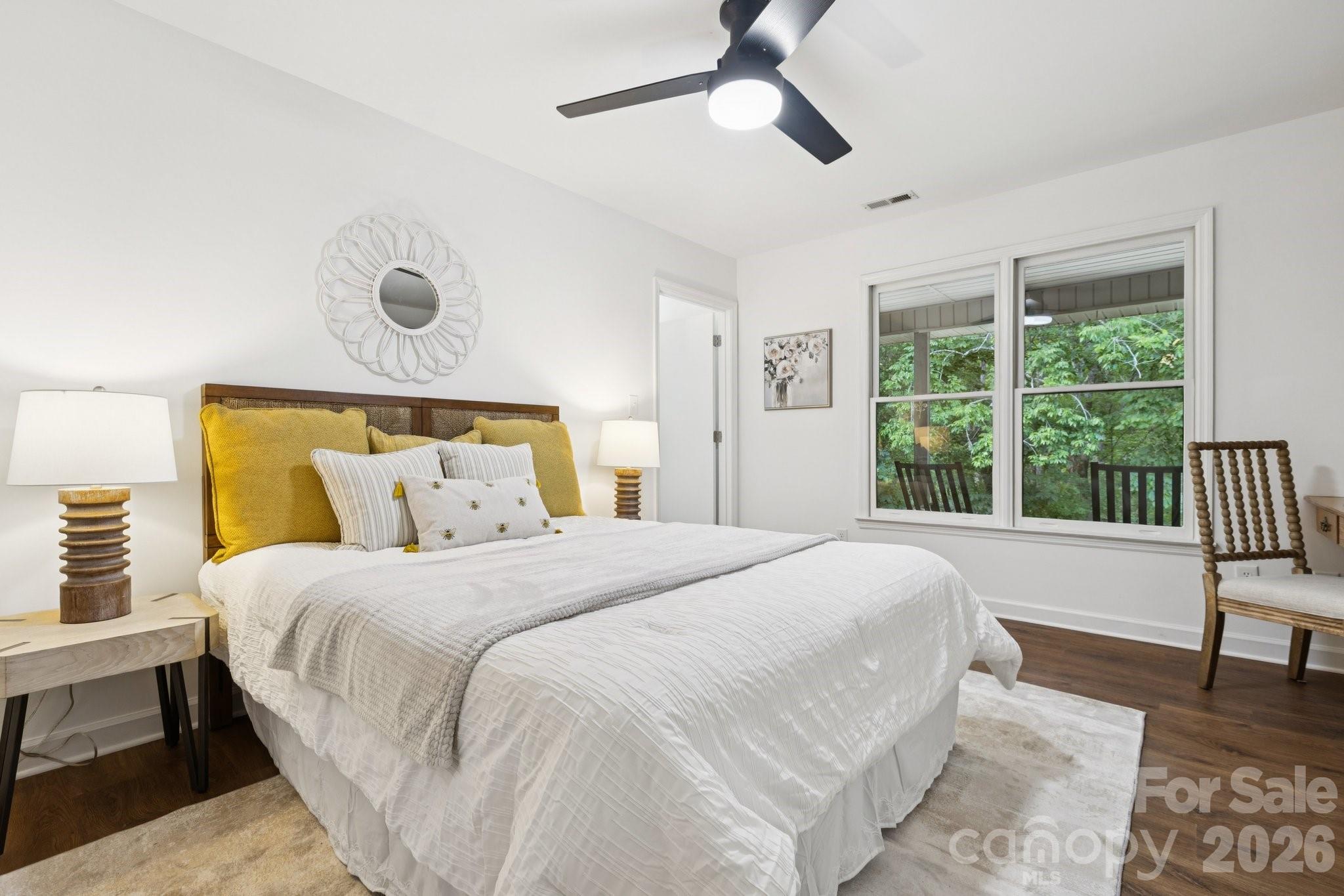 Huntington Oaks - Residential