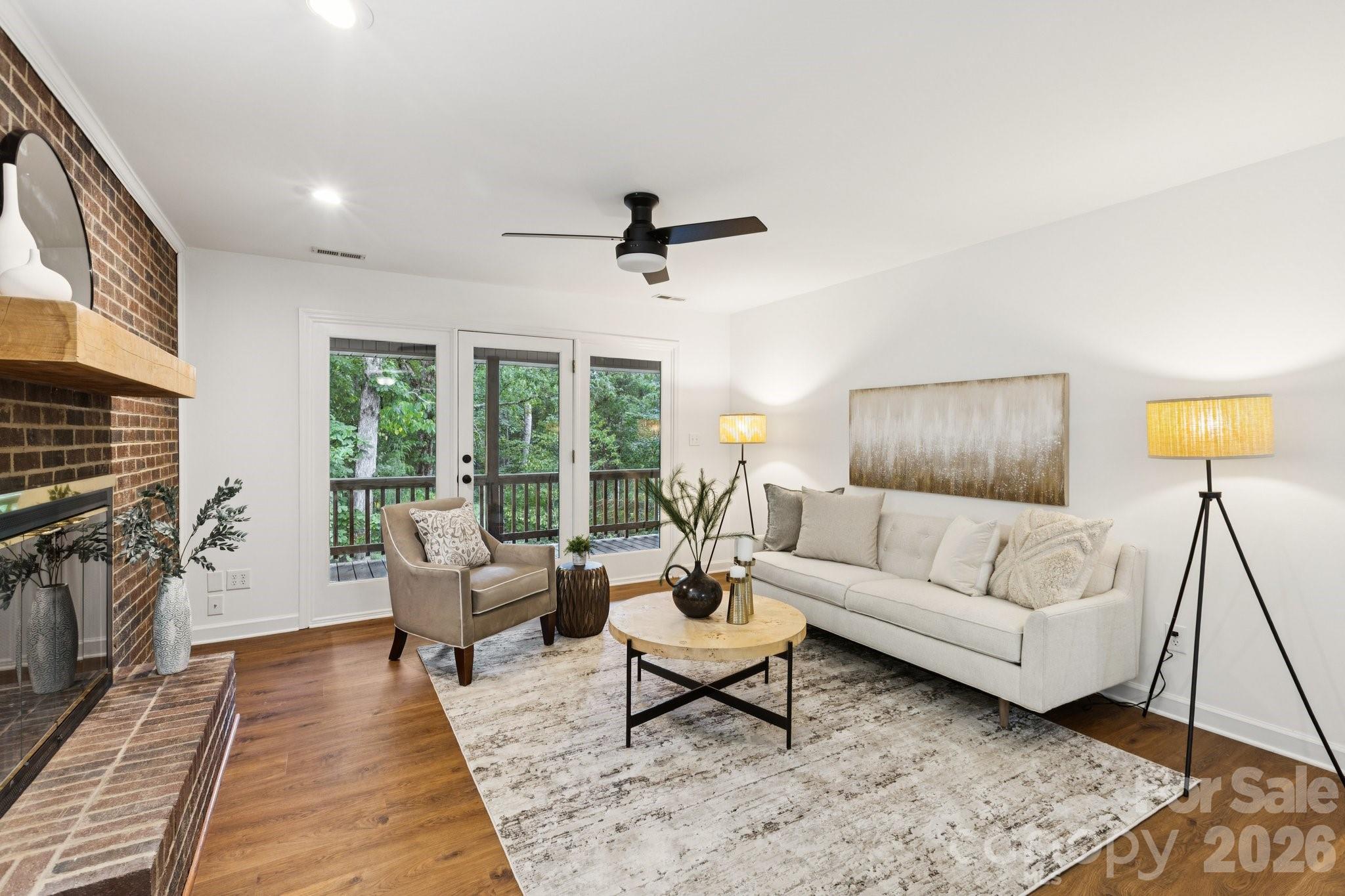 Huntington Oaks - Residential