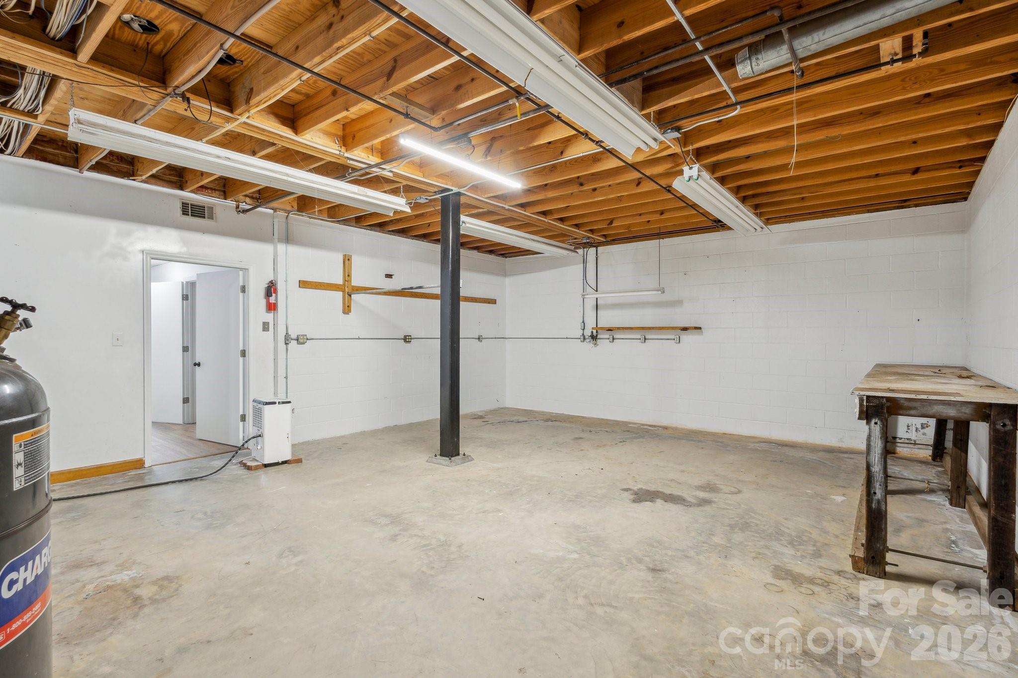 Huntington Oaks - Residential