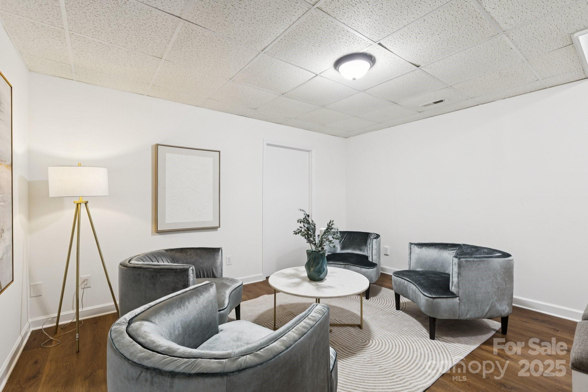 Huntington Oaks - Residential