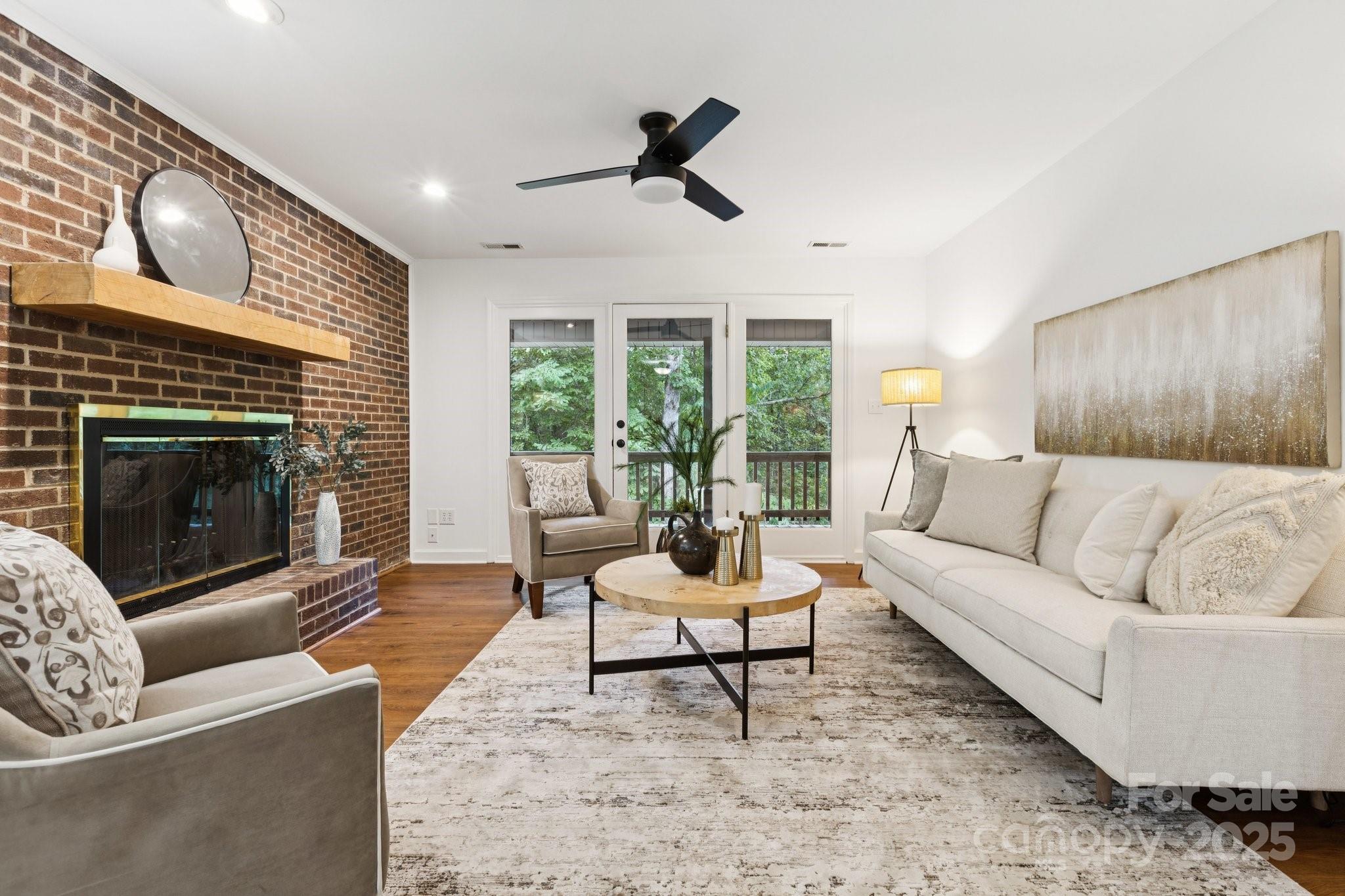 Huntington Oaks - Residential