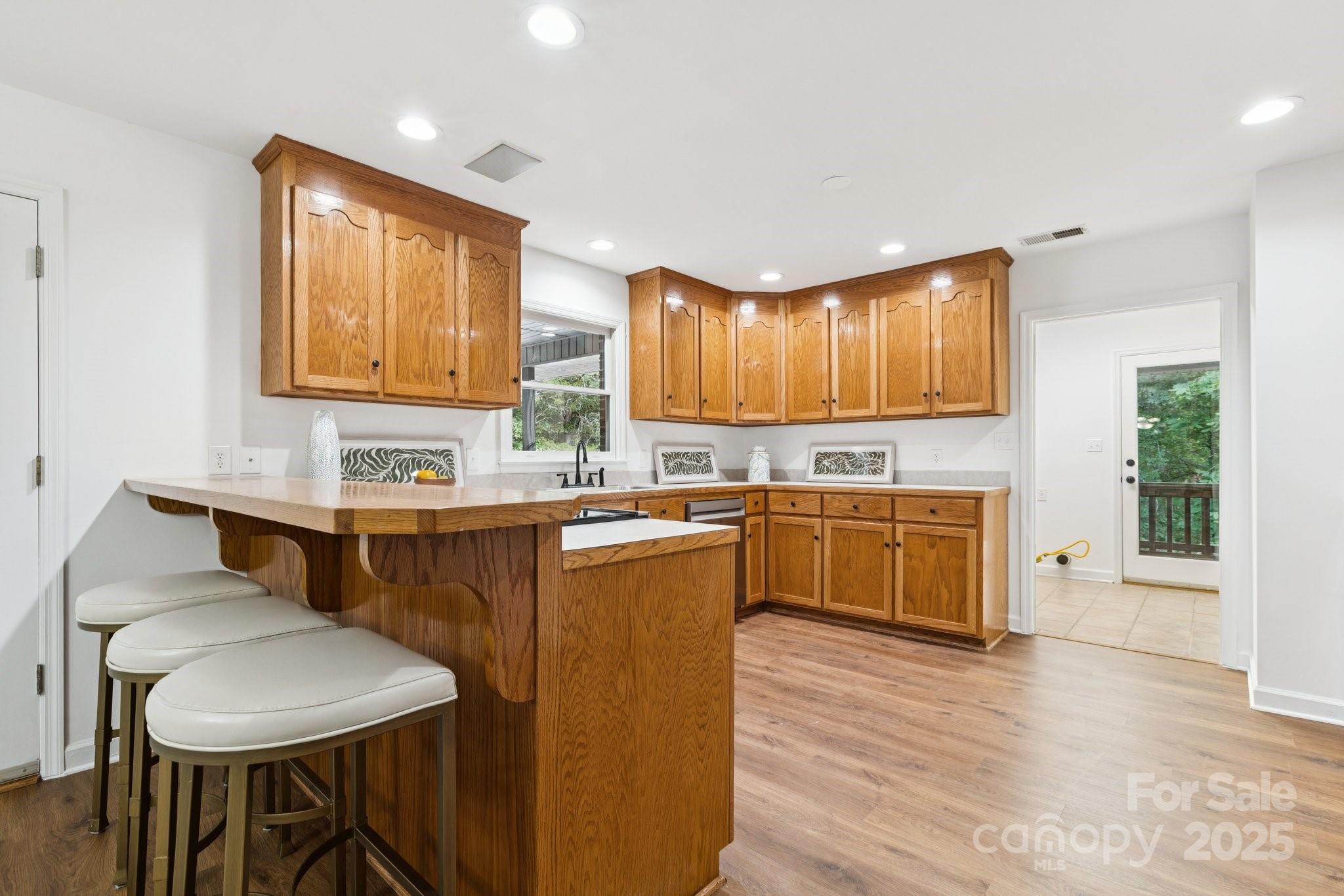 Huntington Oaks - Residential