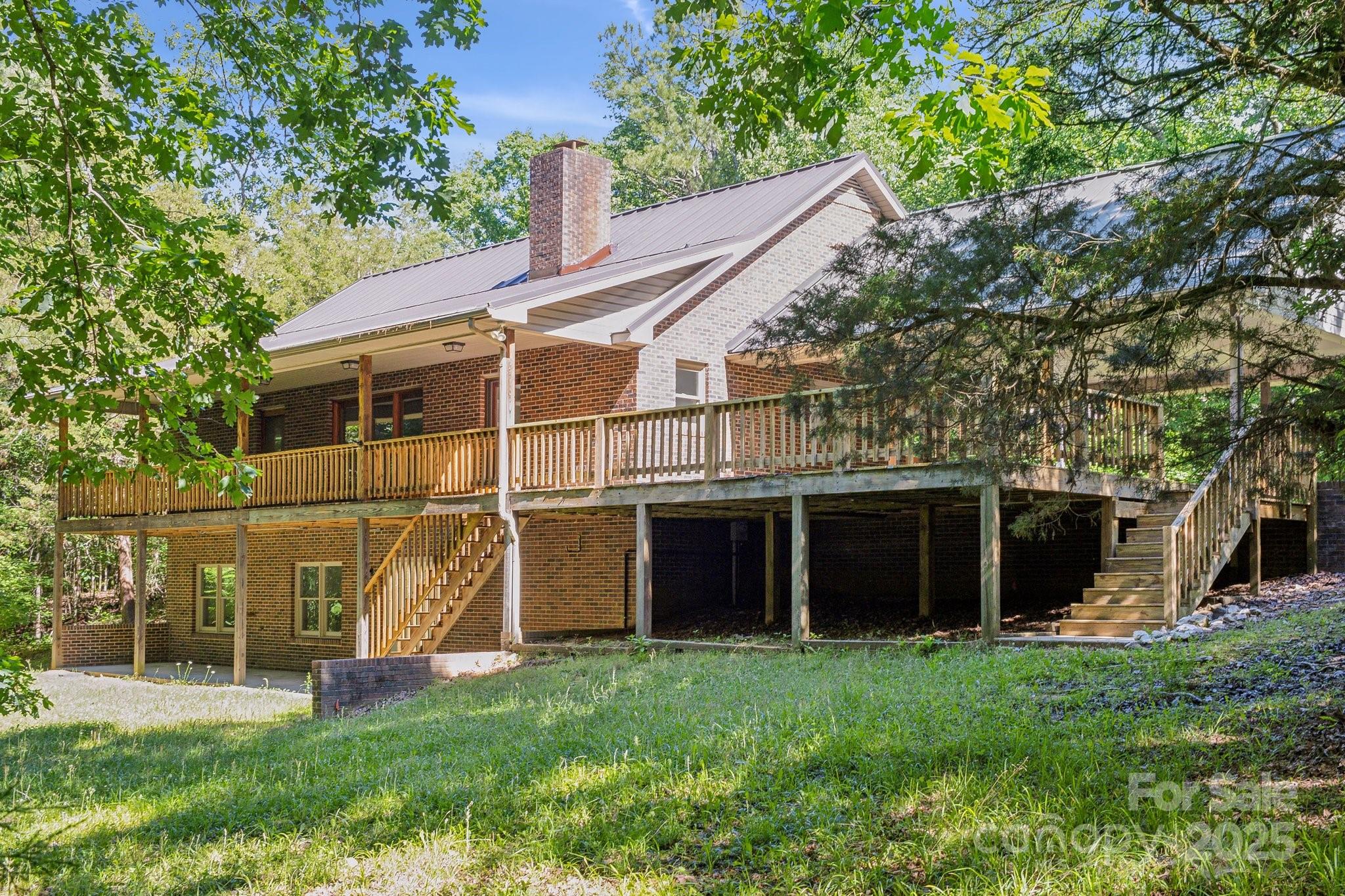 3090 Goblet Road