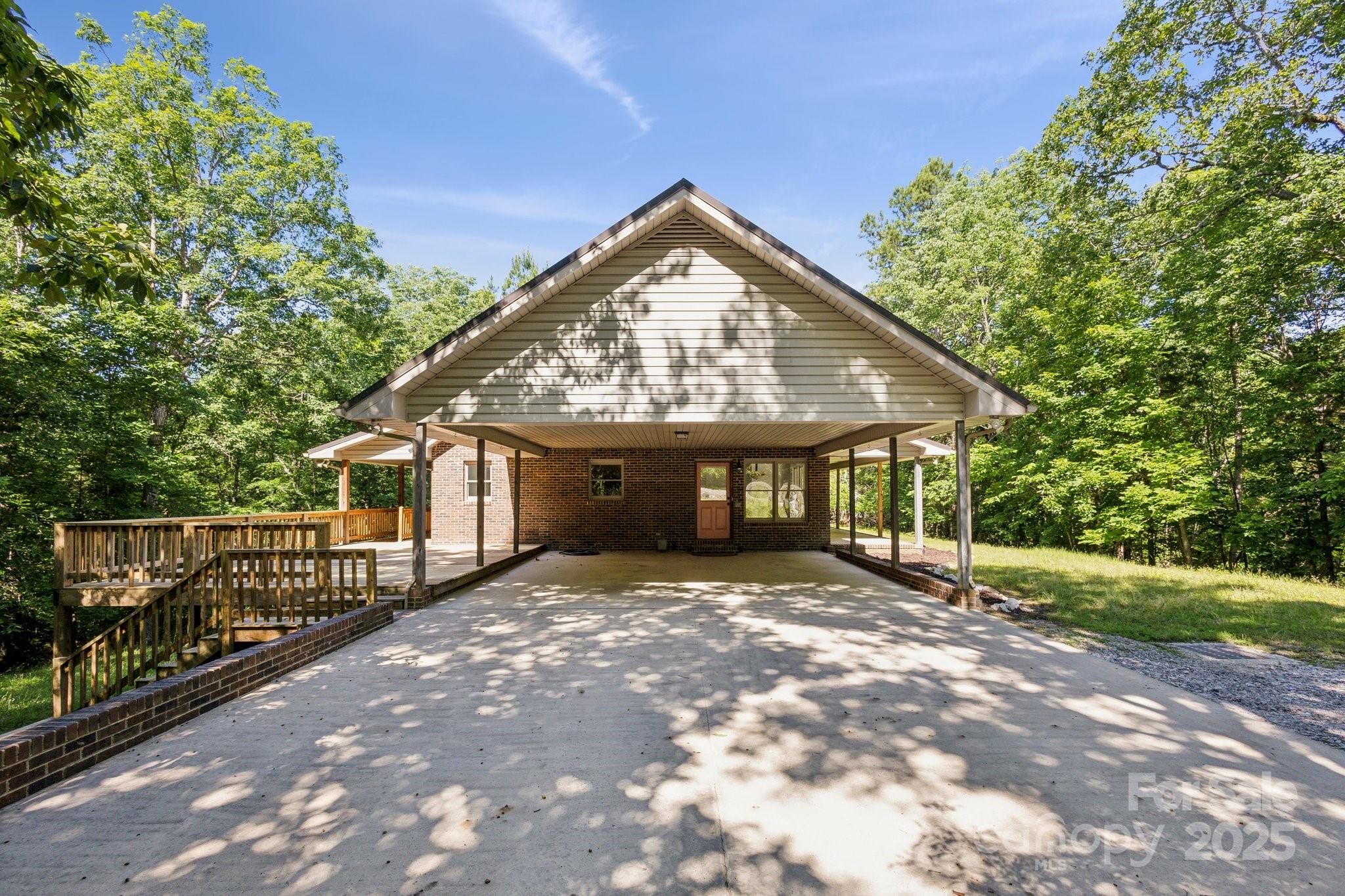 3090 Goblet Road