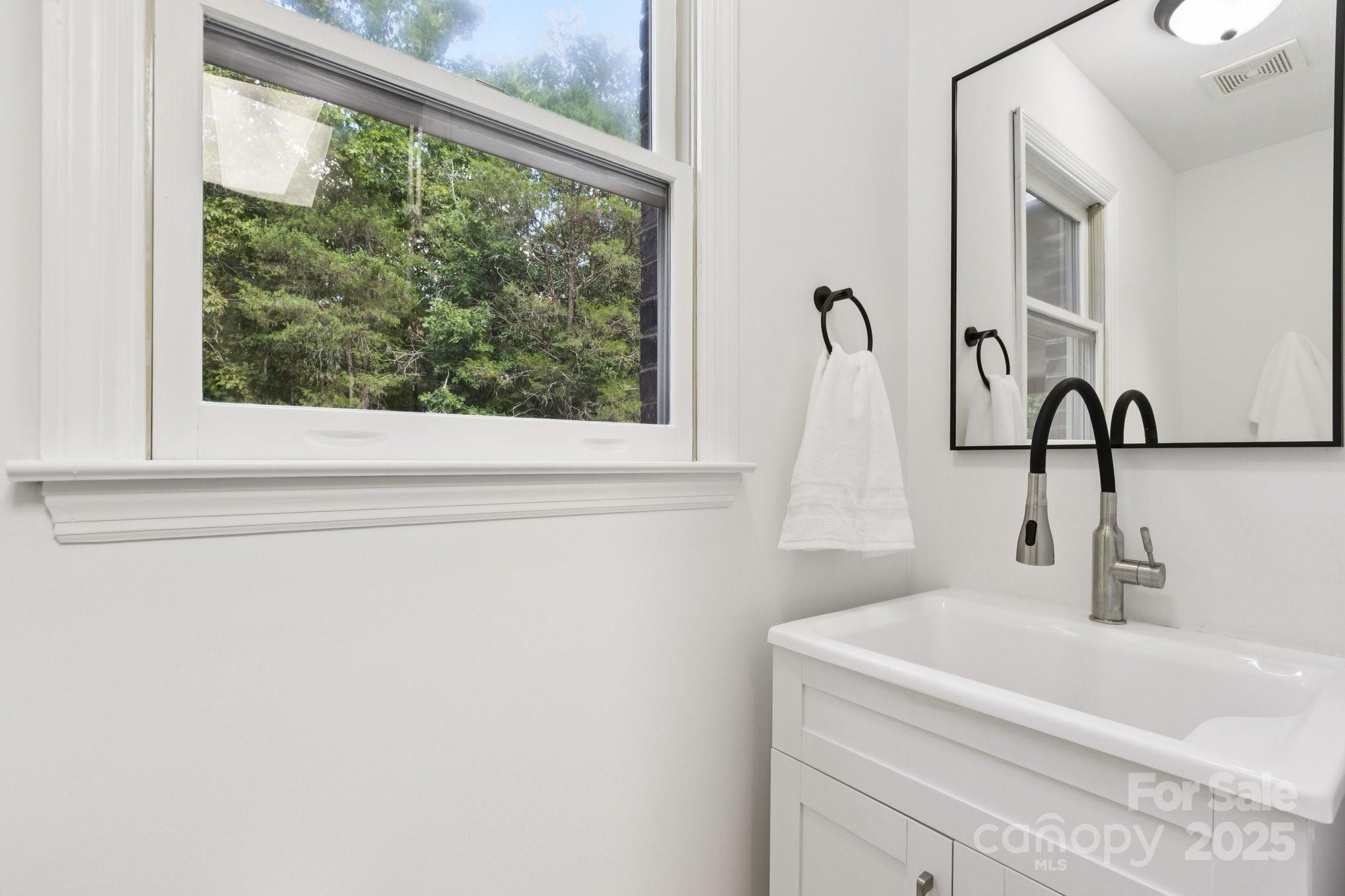 Huntington Oaks - Residential