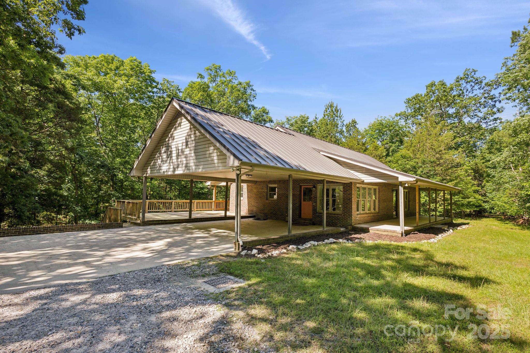 3090 Goblet Road