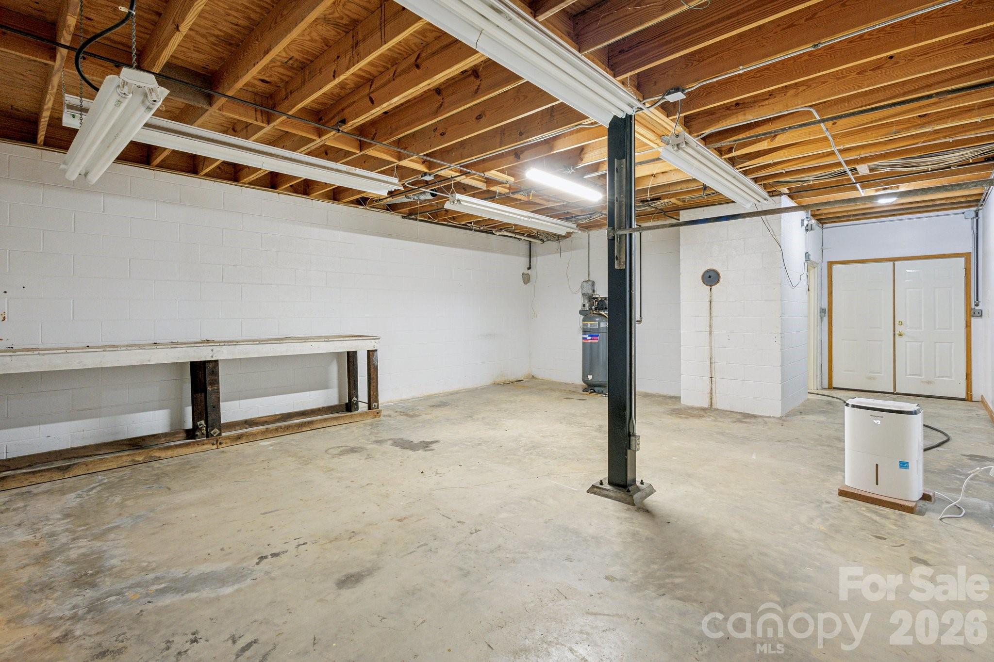 Huntington Oaks - Residential